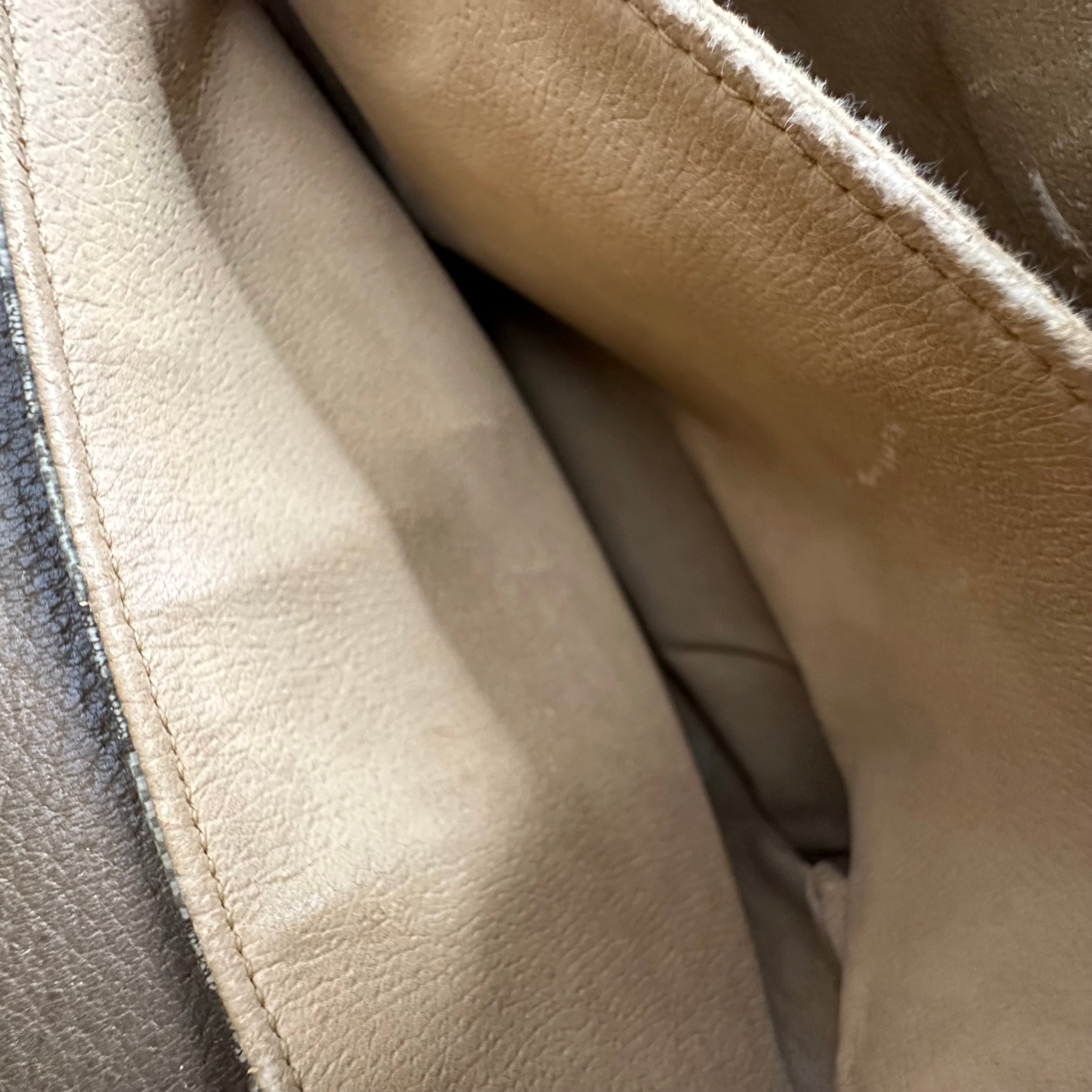 GG Supreme Crossbody Bag