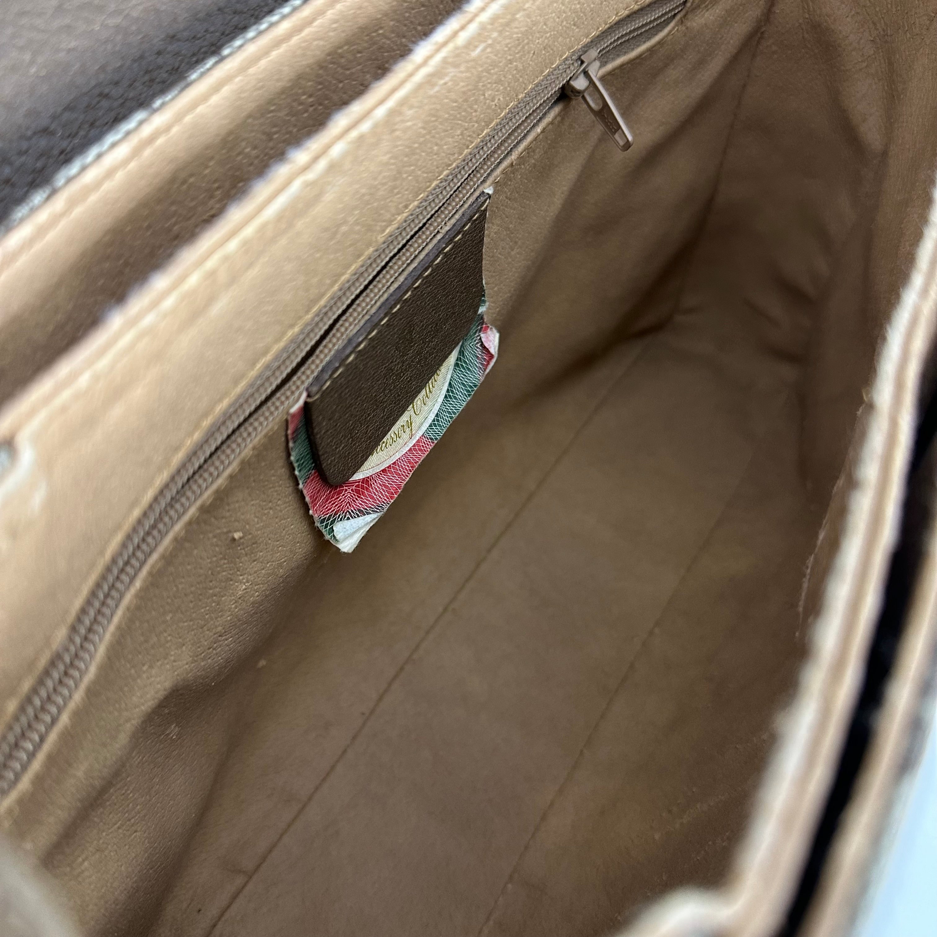 GG Supreme Crossbody Bag