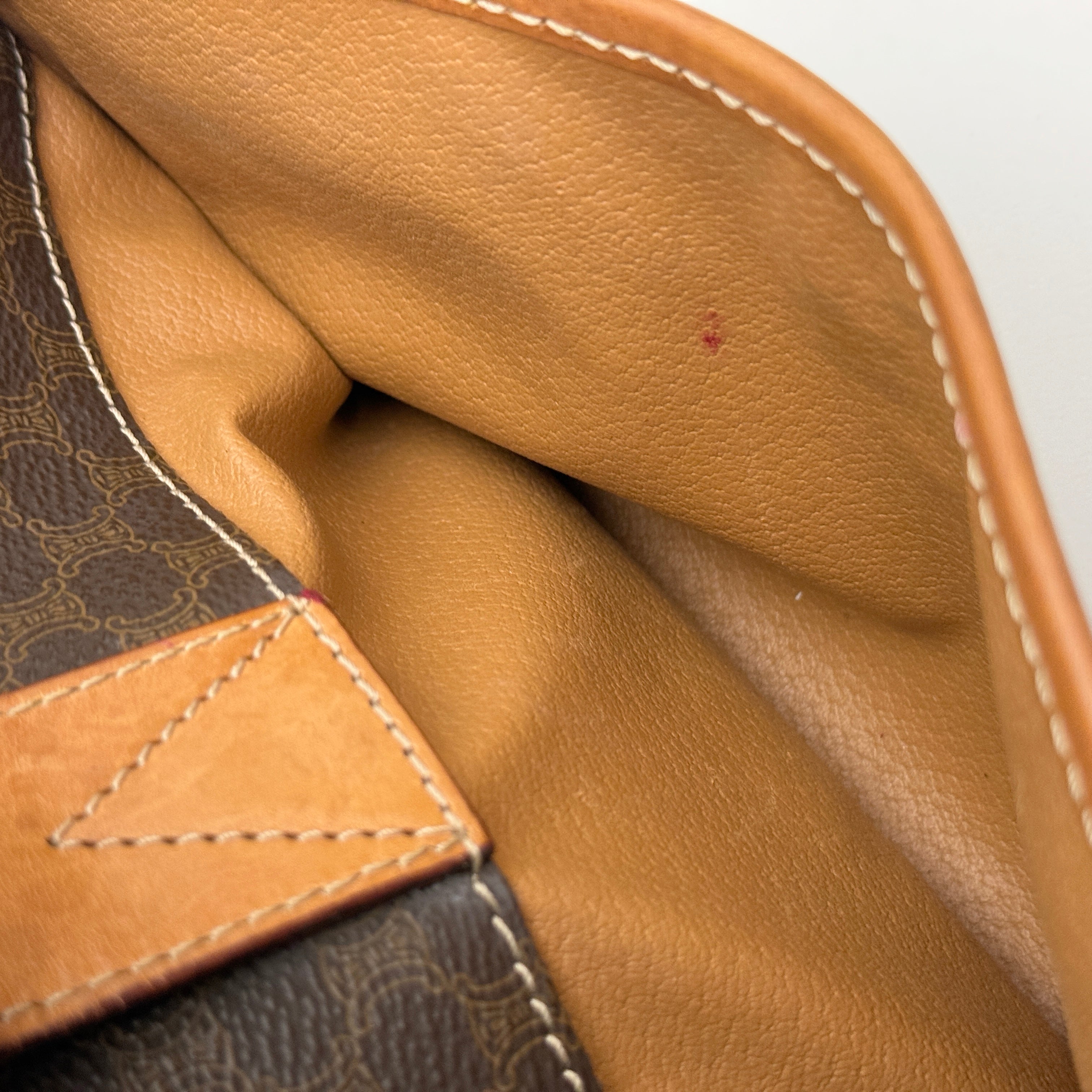 Macadam Crossbody