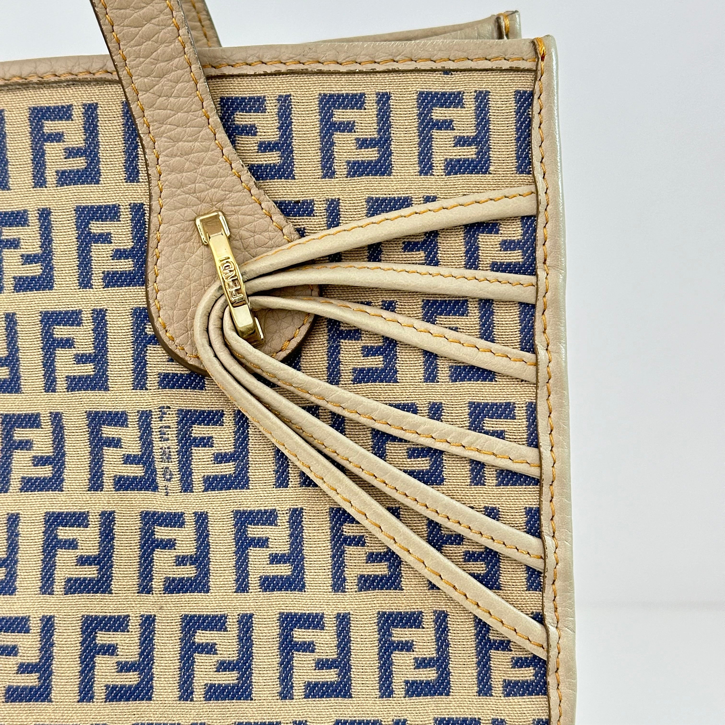 Zucca Tote Bag