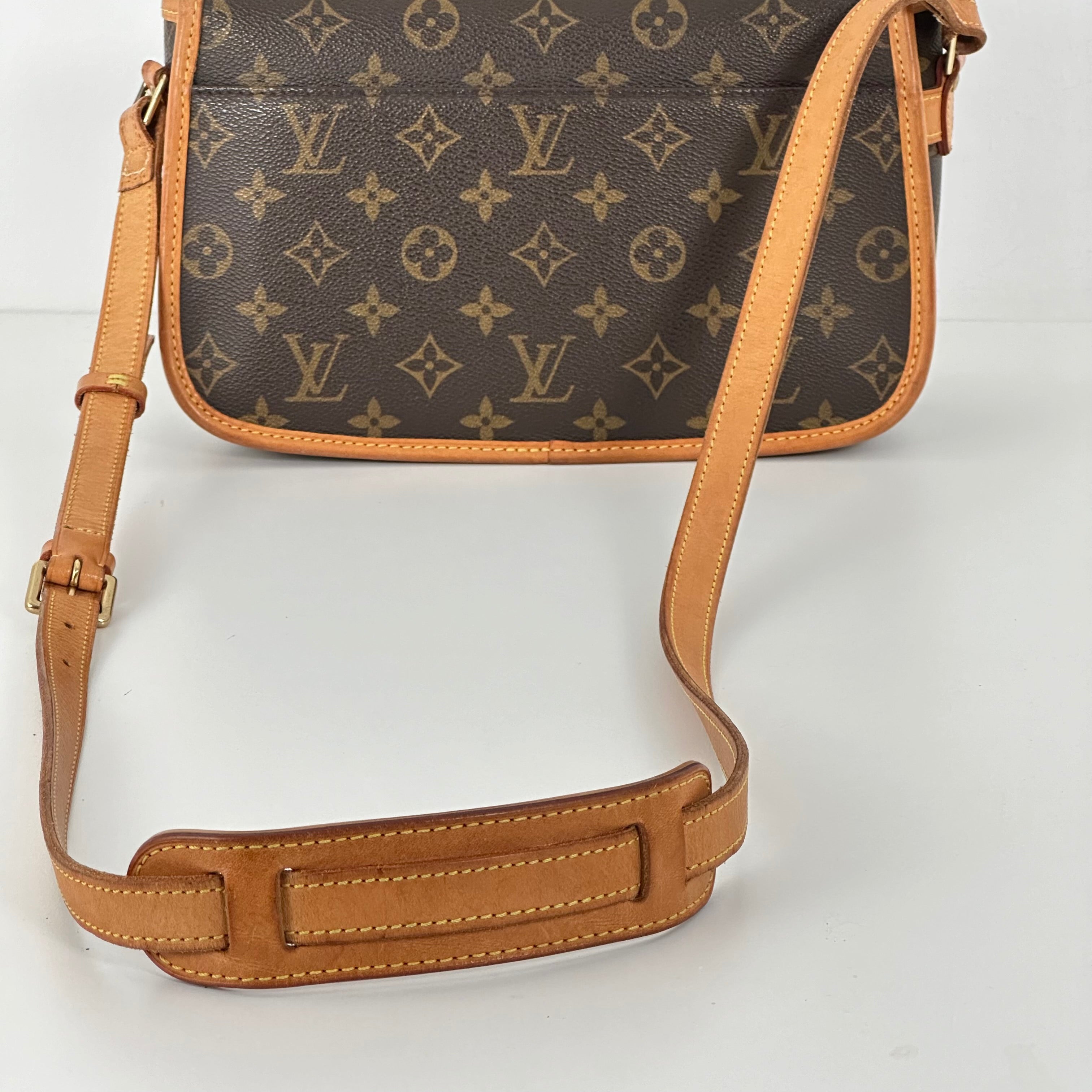 Monogram Sologne
