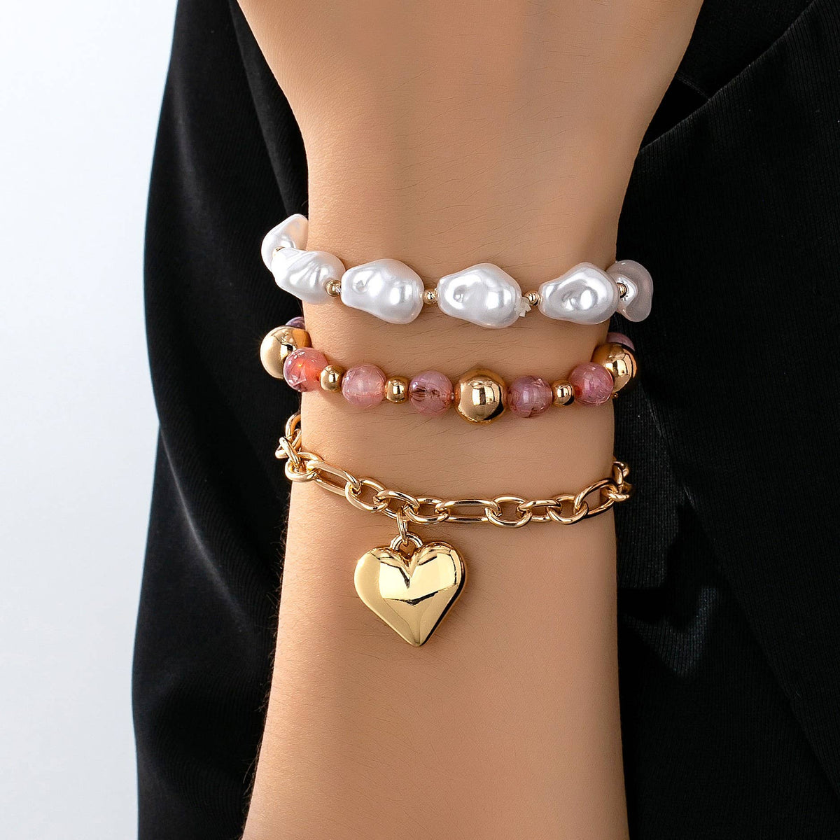 MIXED PEARL BEADED HEART CHARM BRACELET