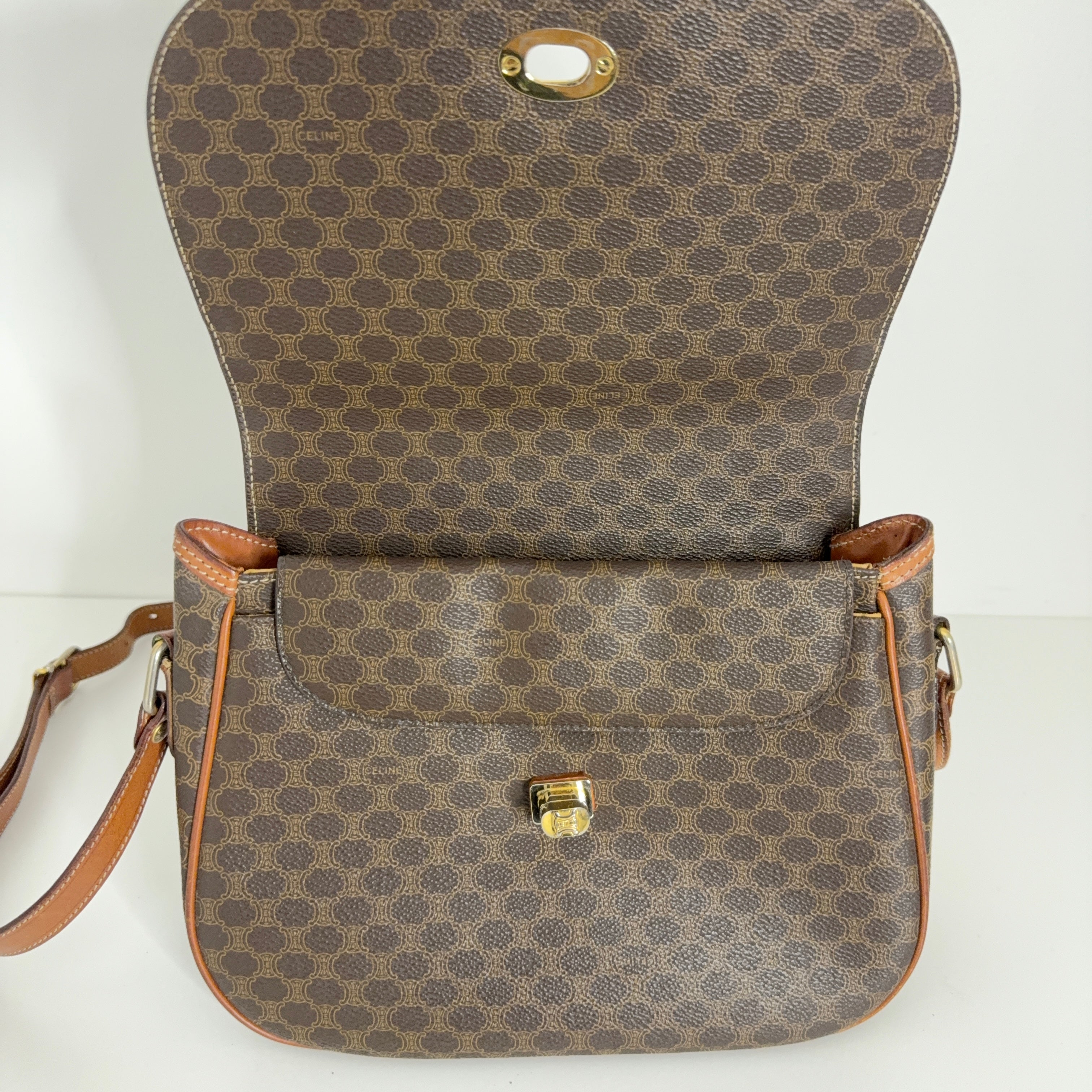 Macadam Crossbody