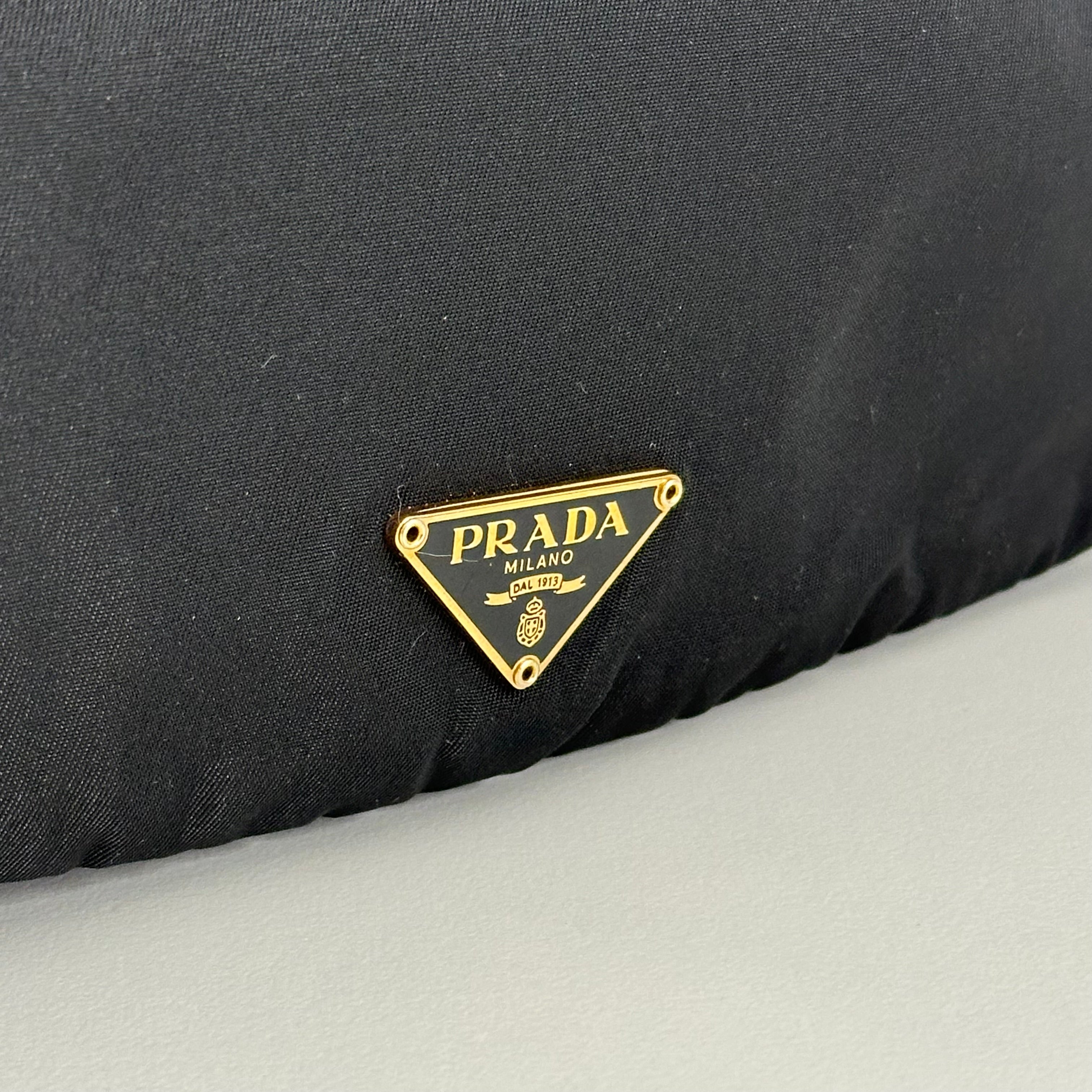 Nylon Ring Pochette