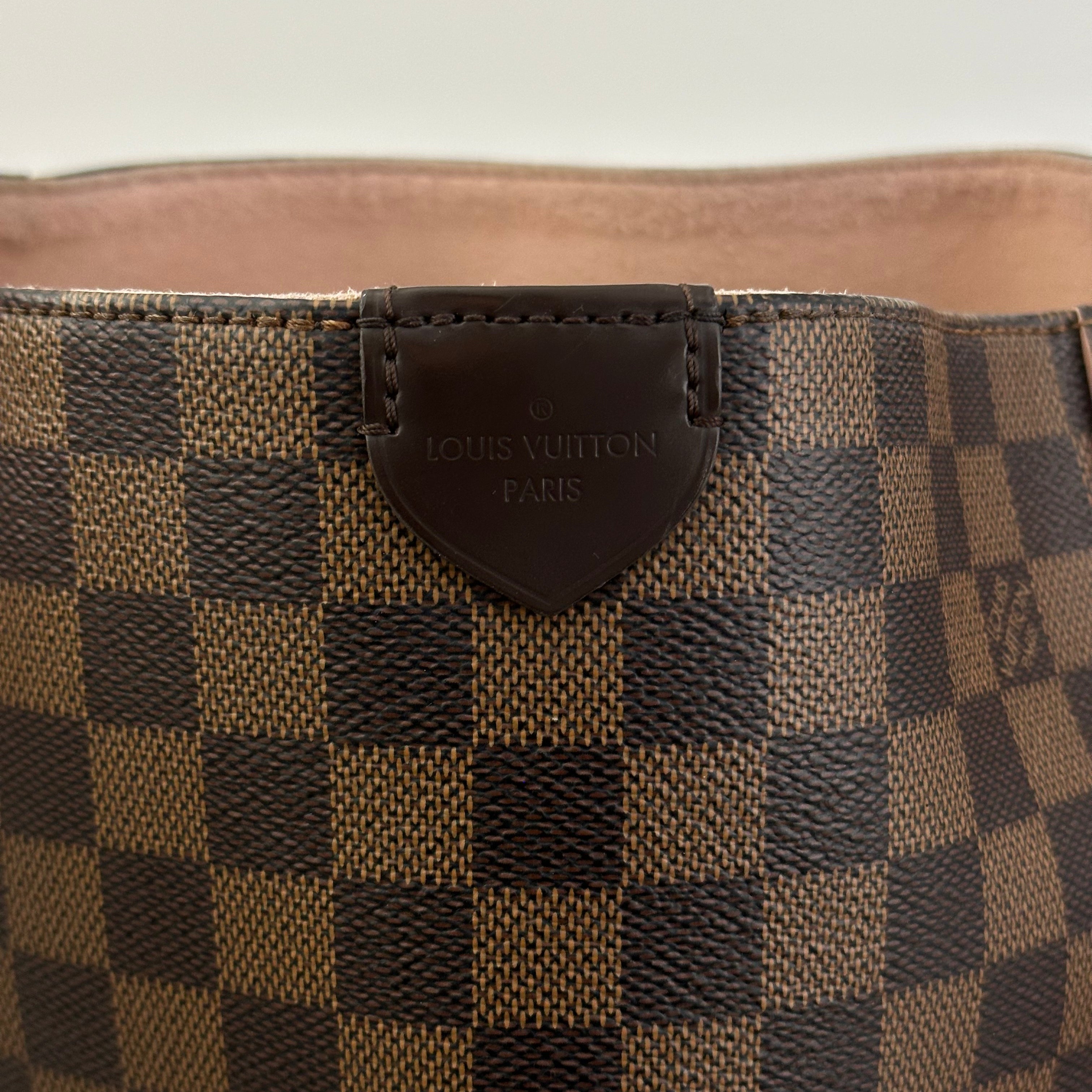 Damier Ebene Caissa