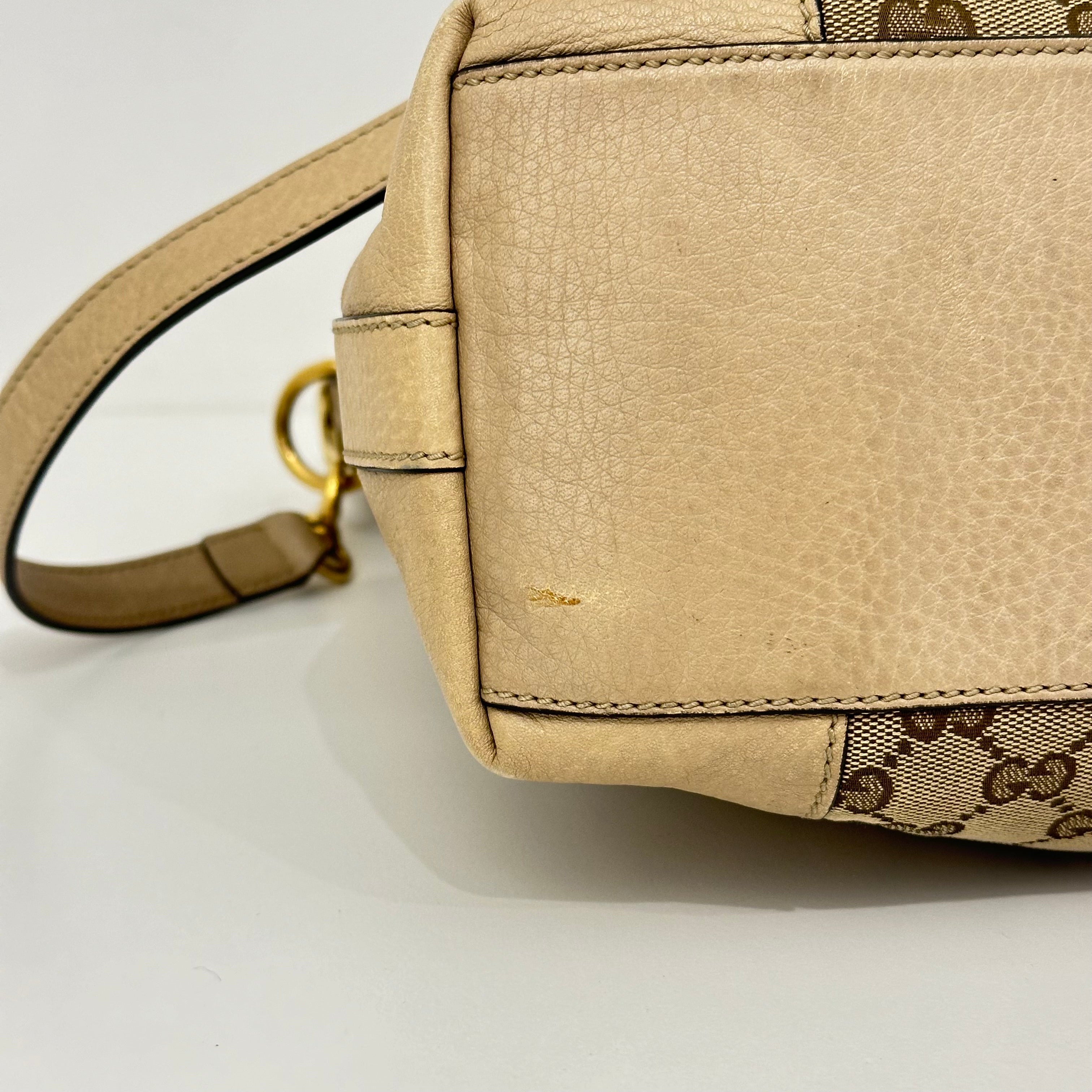 GG Interlock Shoulder Bag