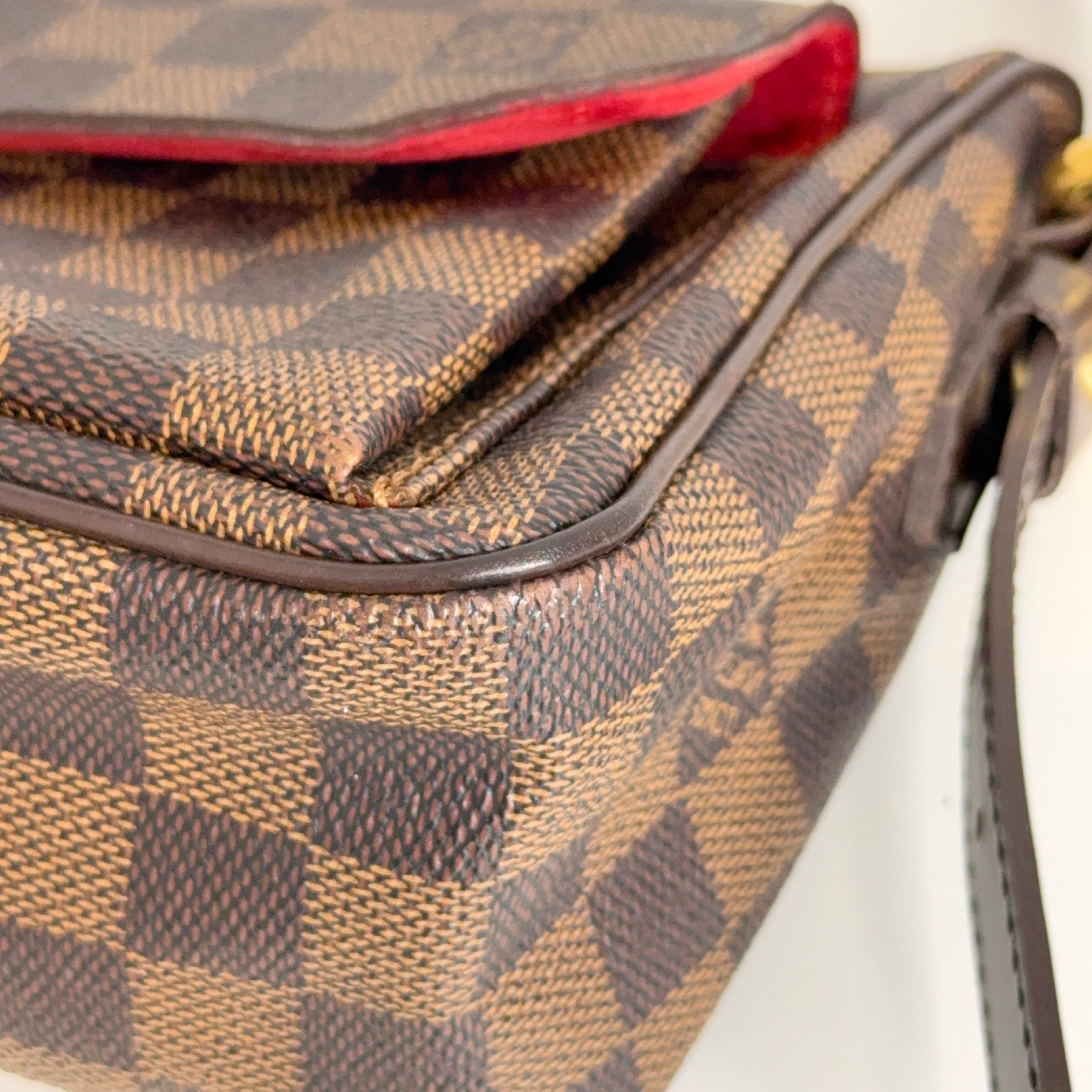 Damier Ebene Revello