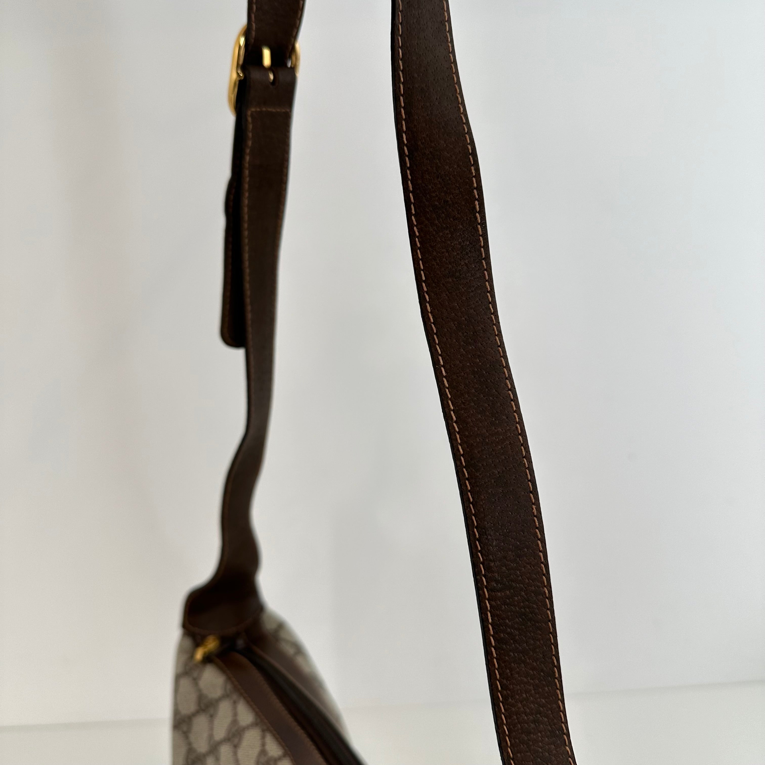 GG Supreme Sherry Shoulder Bag