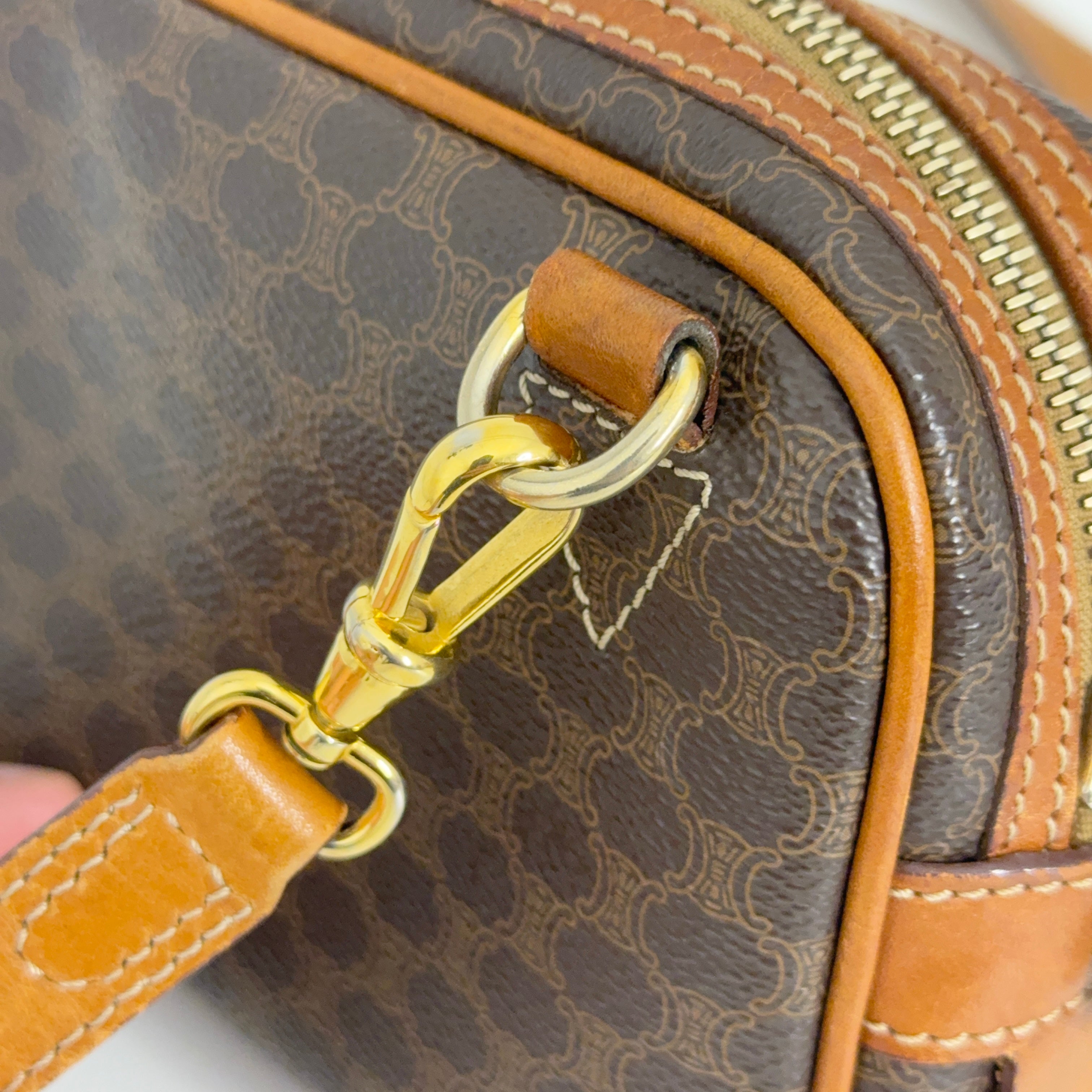 Macadam Crossbody