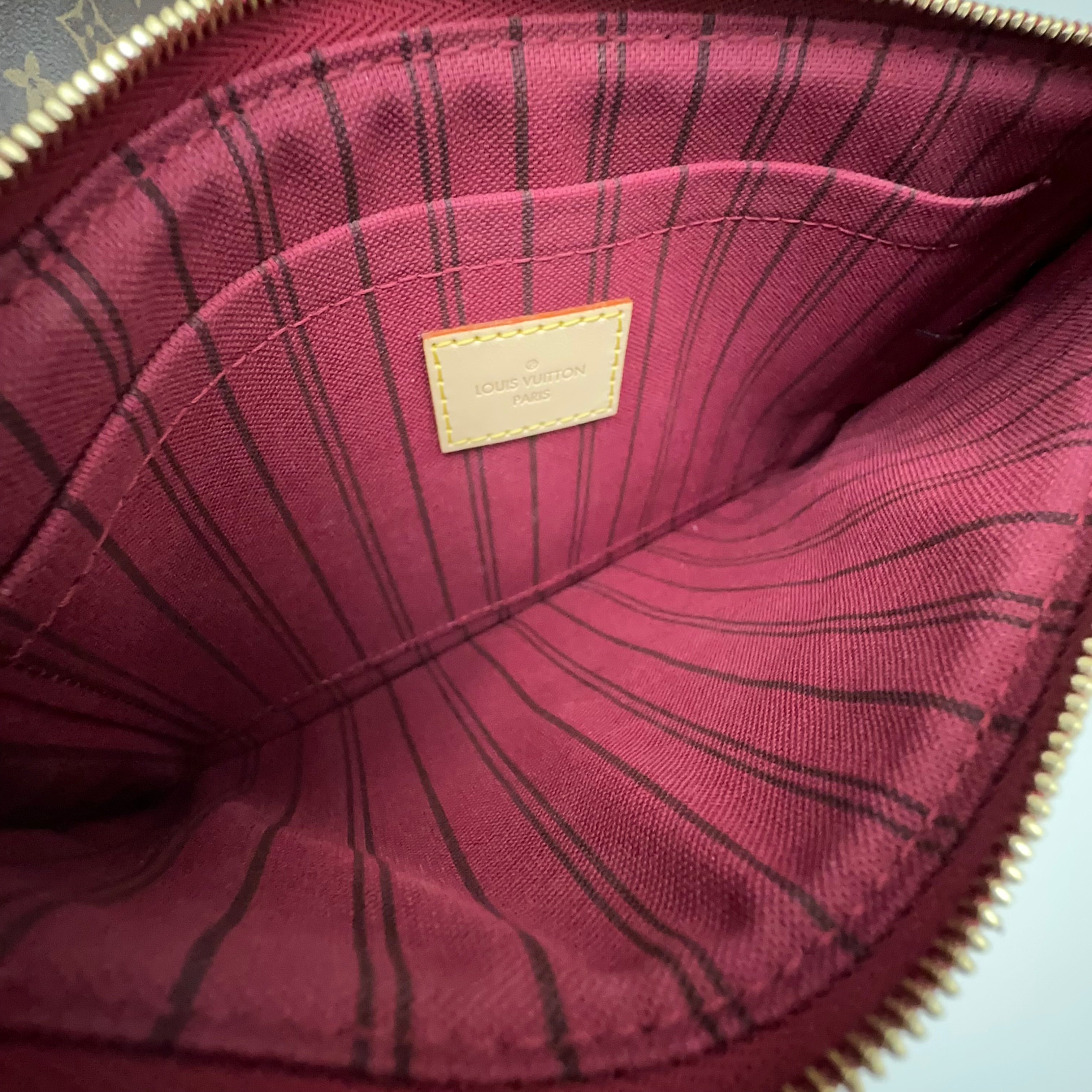 Neverfull MM w/ Pouch