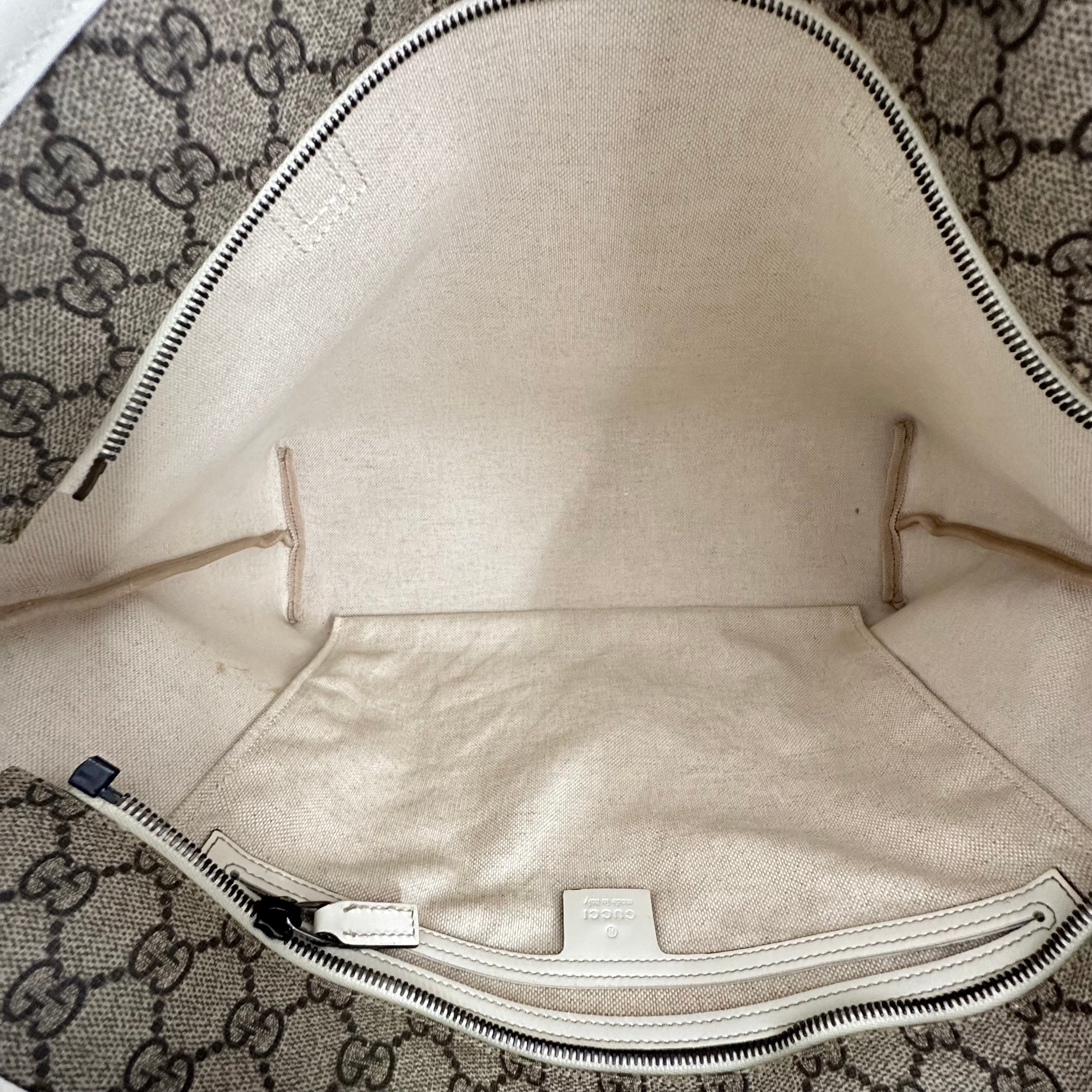 Supreme Tote