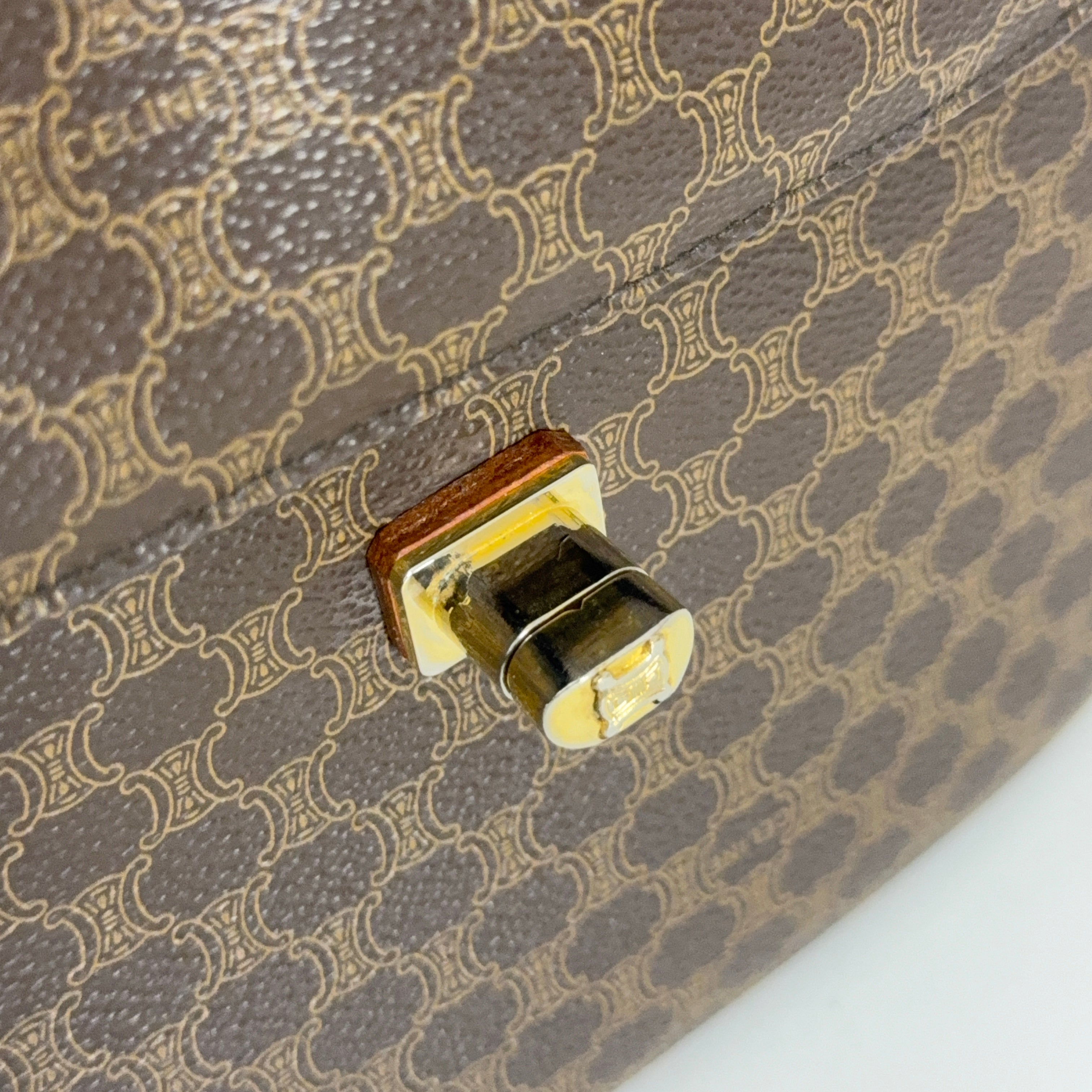Macadam Crossbody