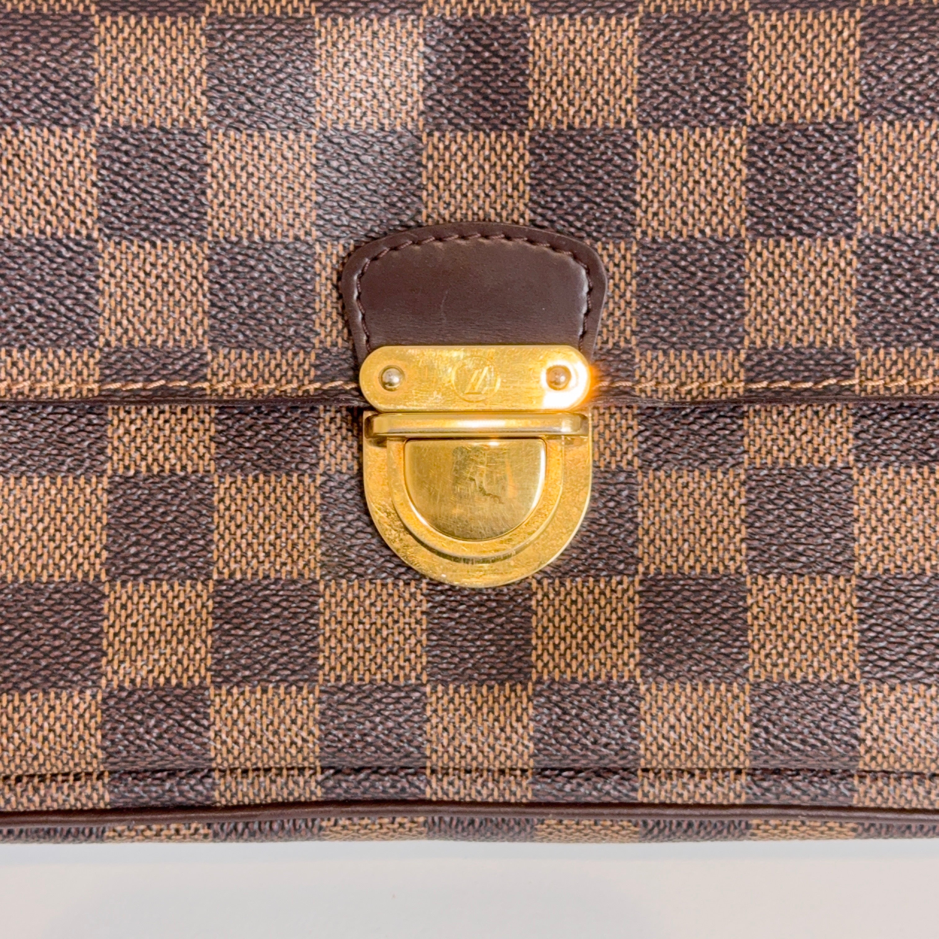 Damier Ebene Revello