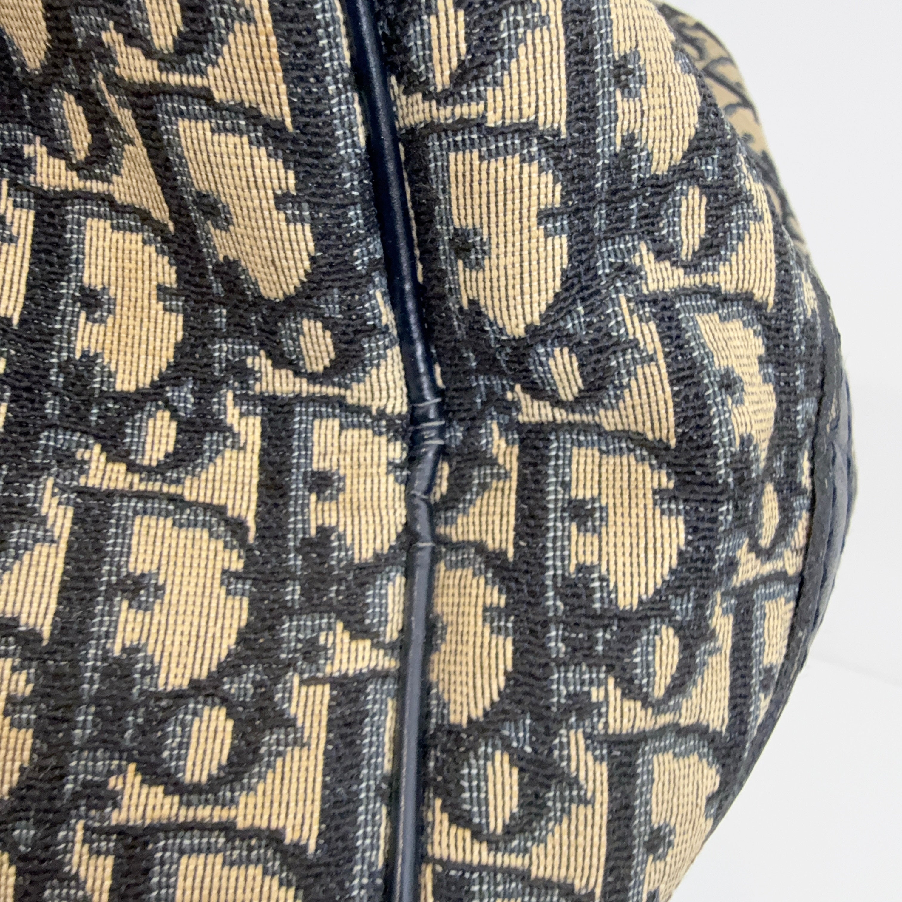 Trotter Boston Bag