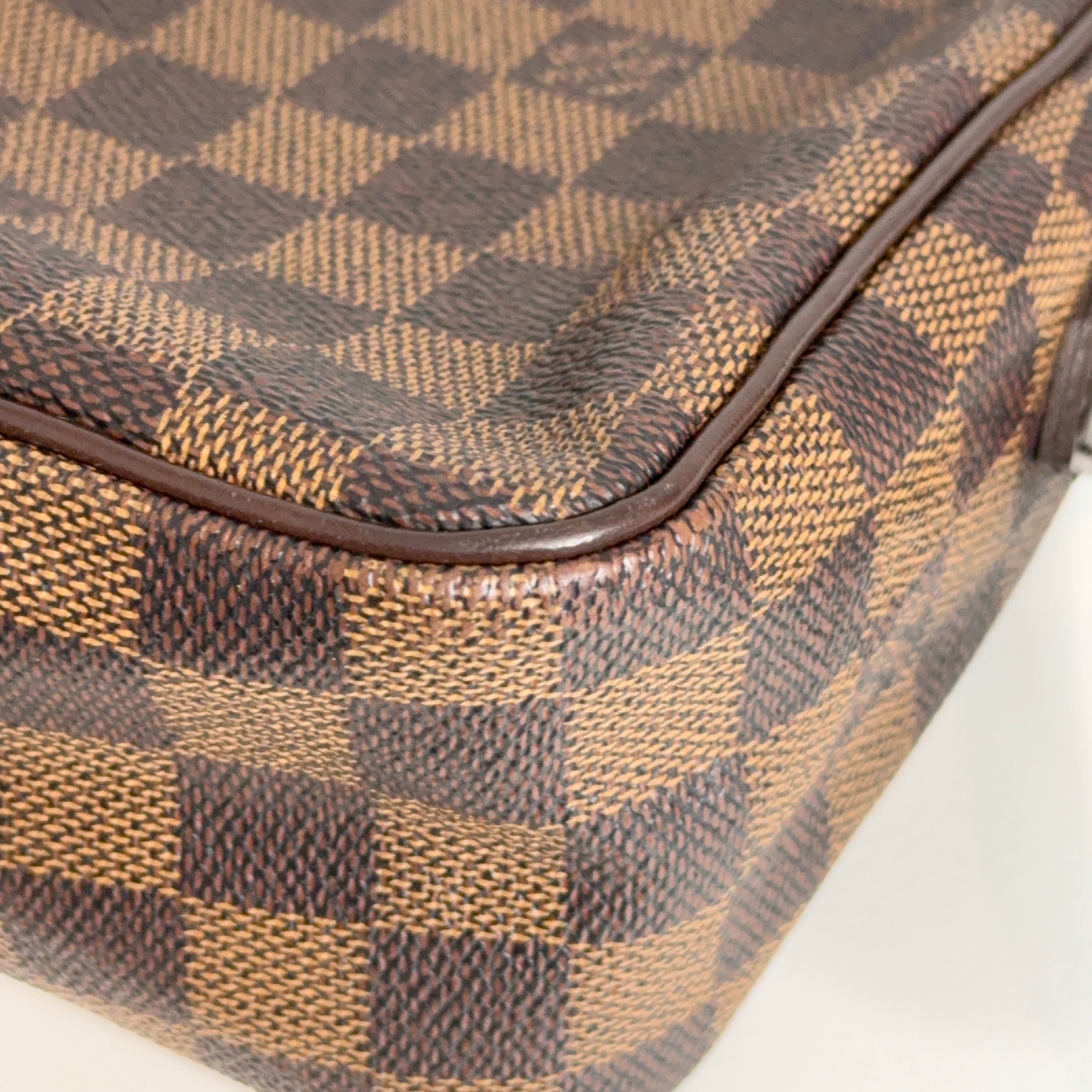 Damier Ebene Revello