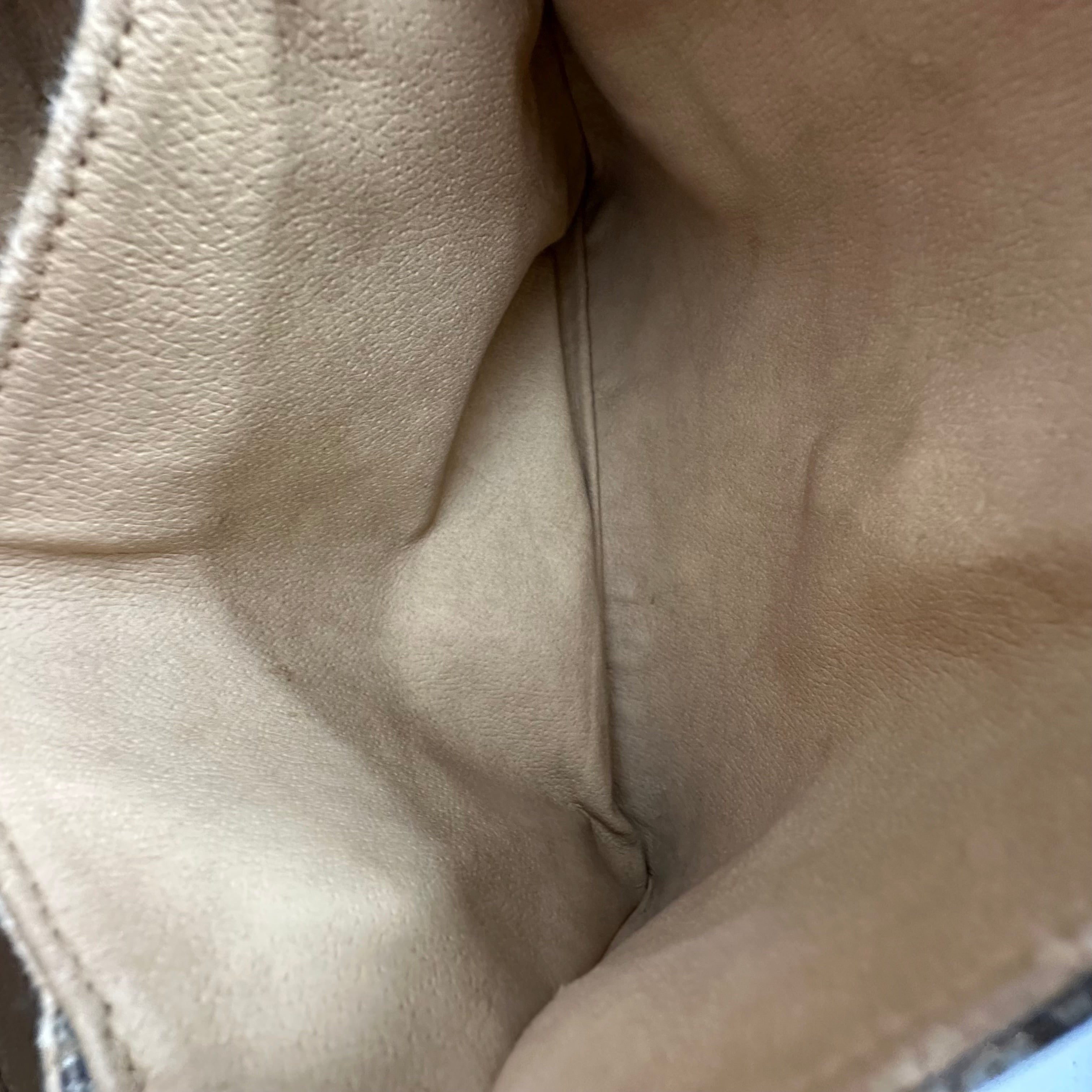 GG Supreme Crossbody Bag
