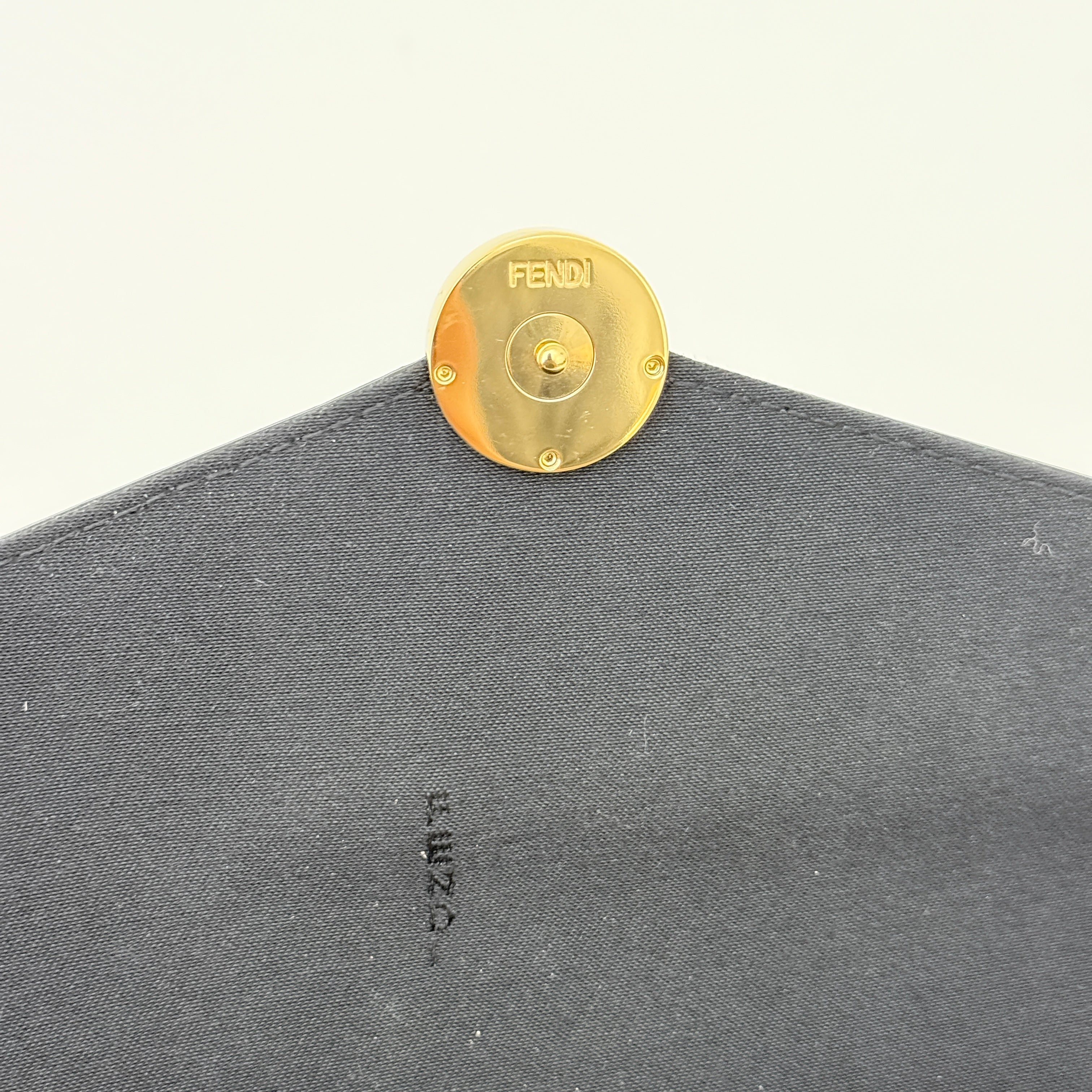 Continental Envelope Wallet on Chain