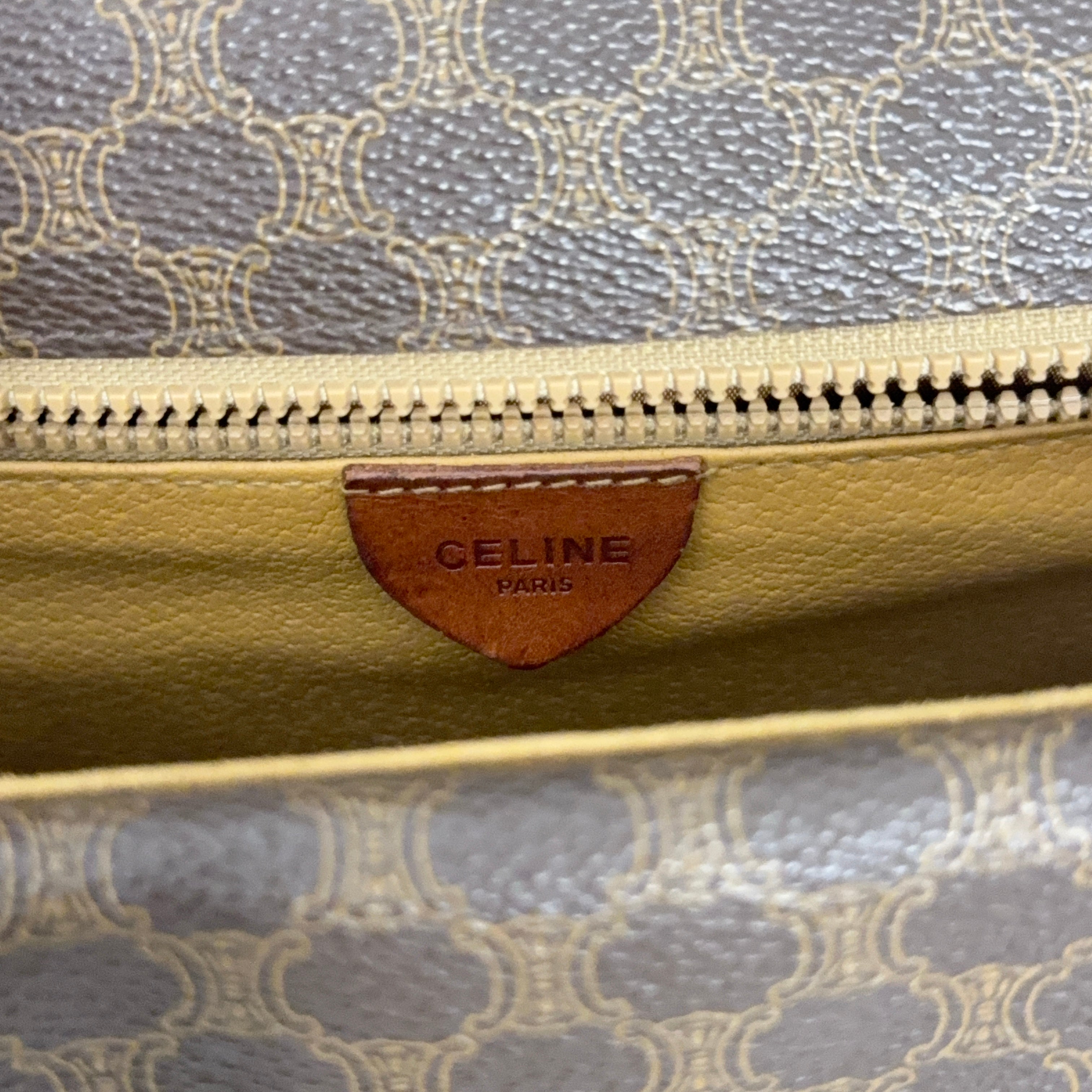 Macadam Crossbody