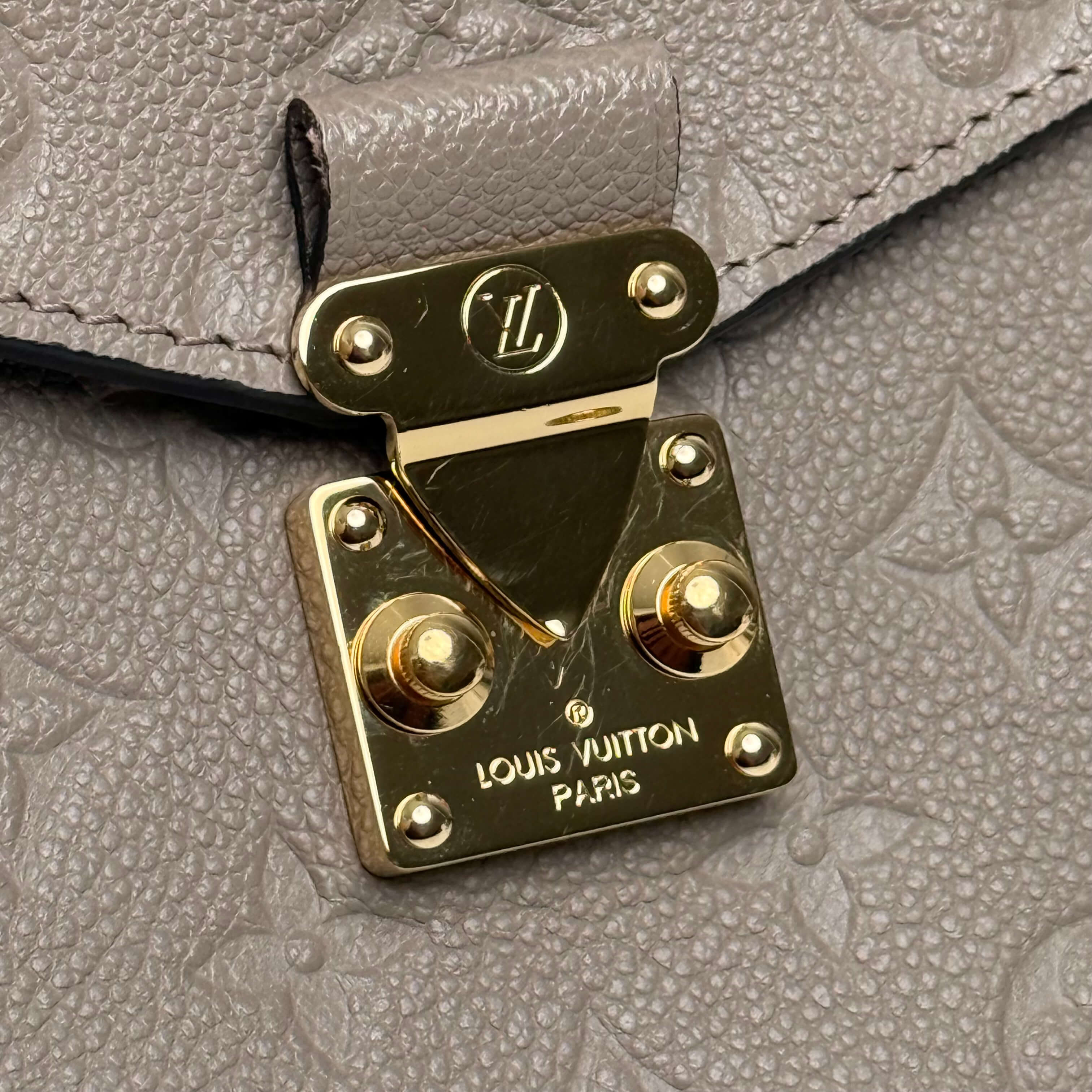 Pochette Metis
