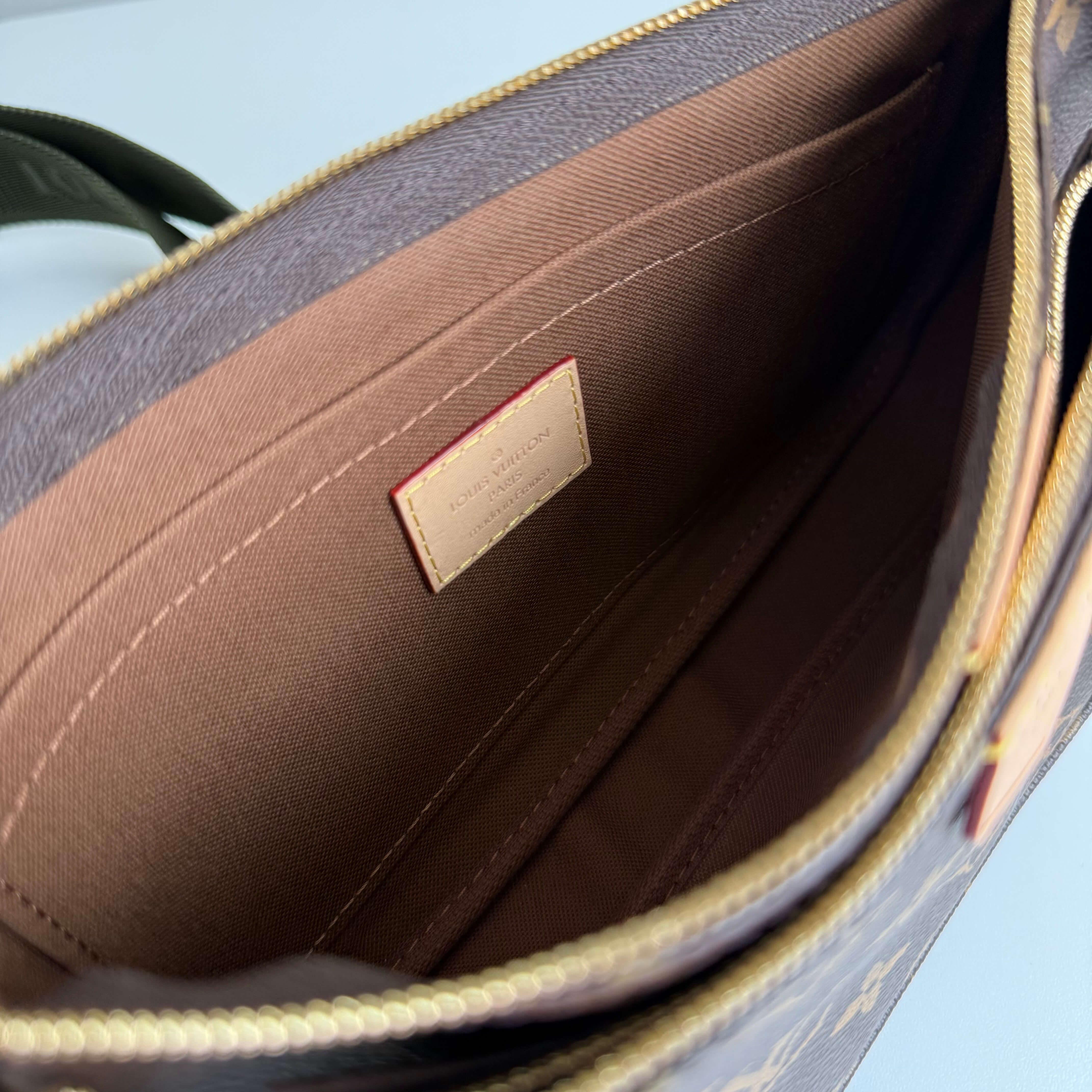 Khaki Multi Pochette