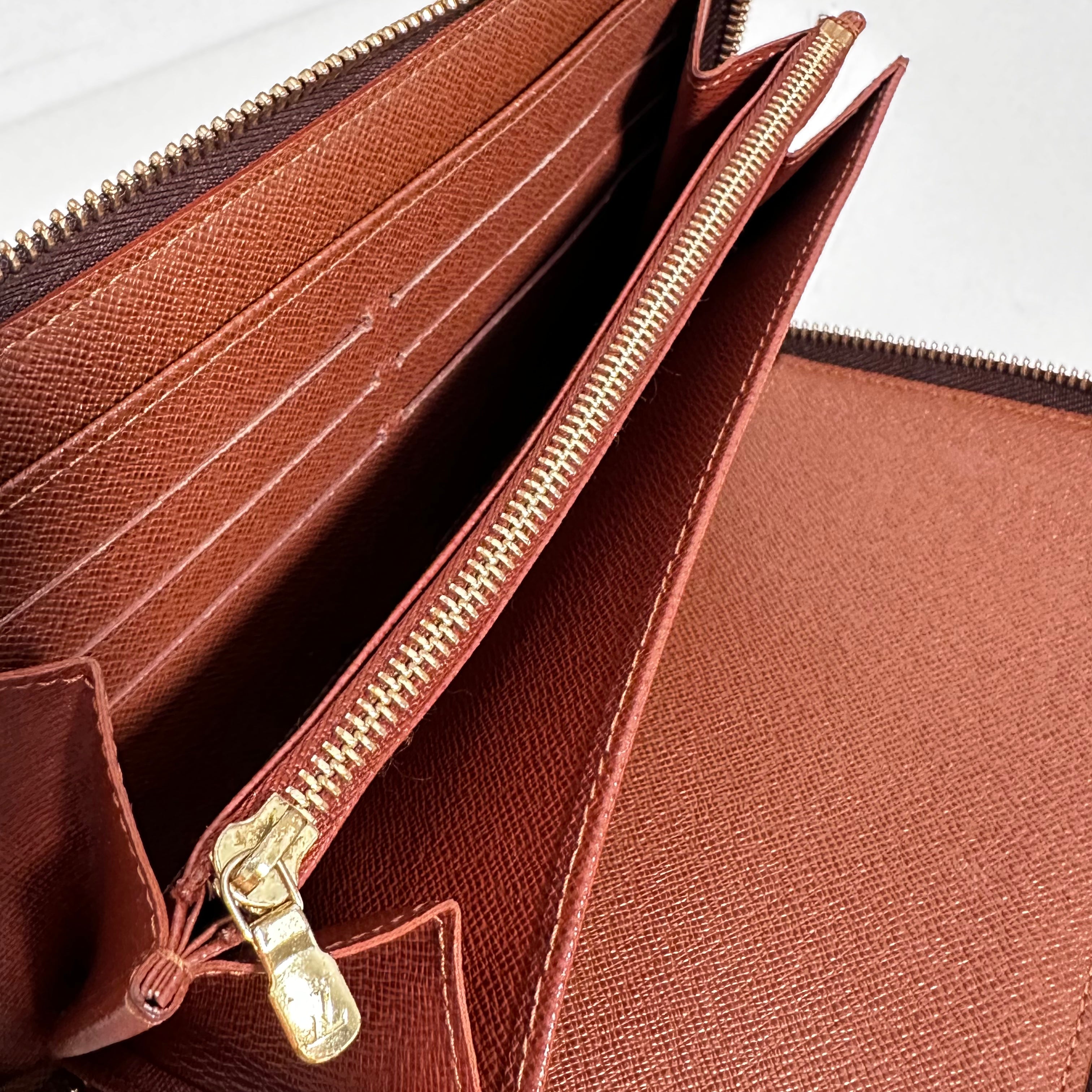 Zippy Organizer
