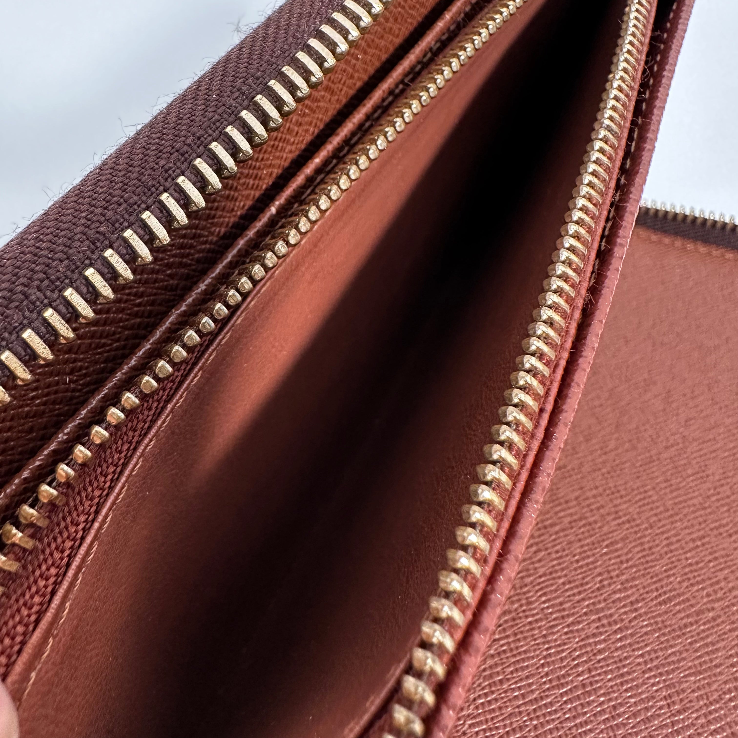 Zippy Organizer