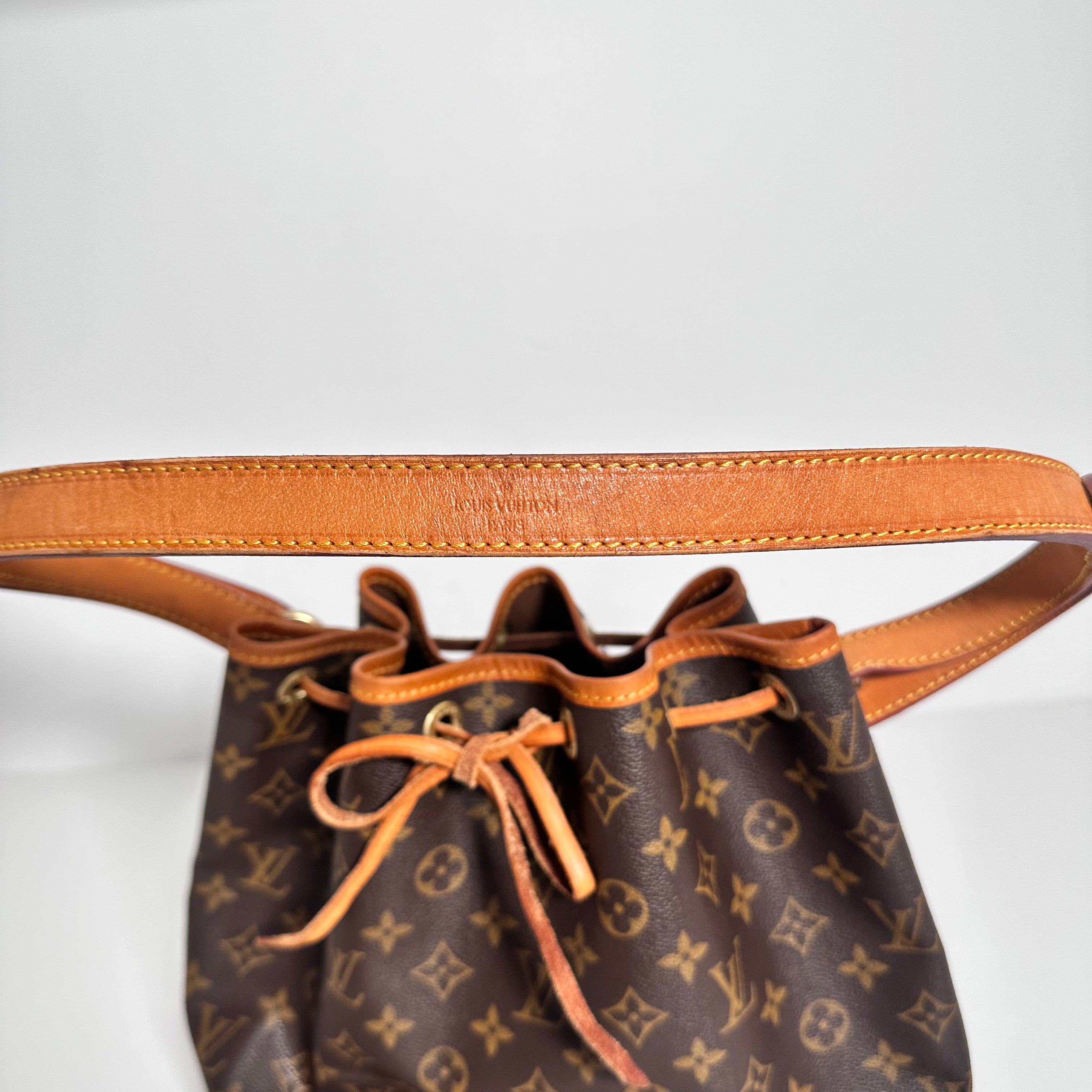 Monogram Petit Noé