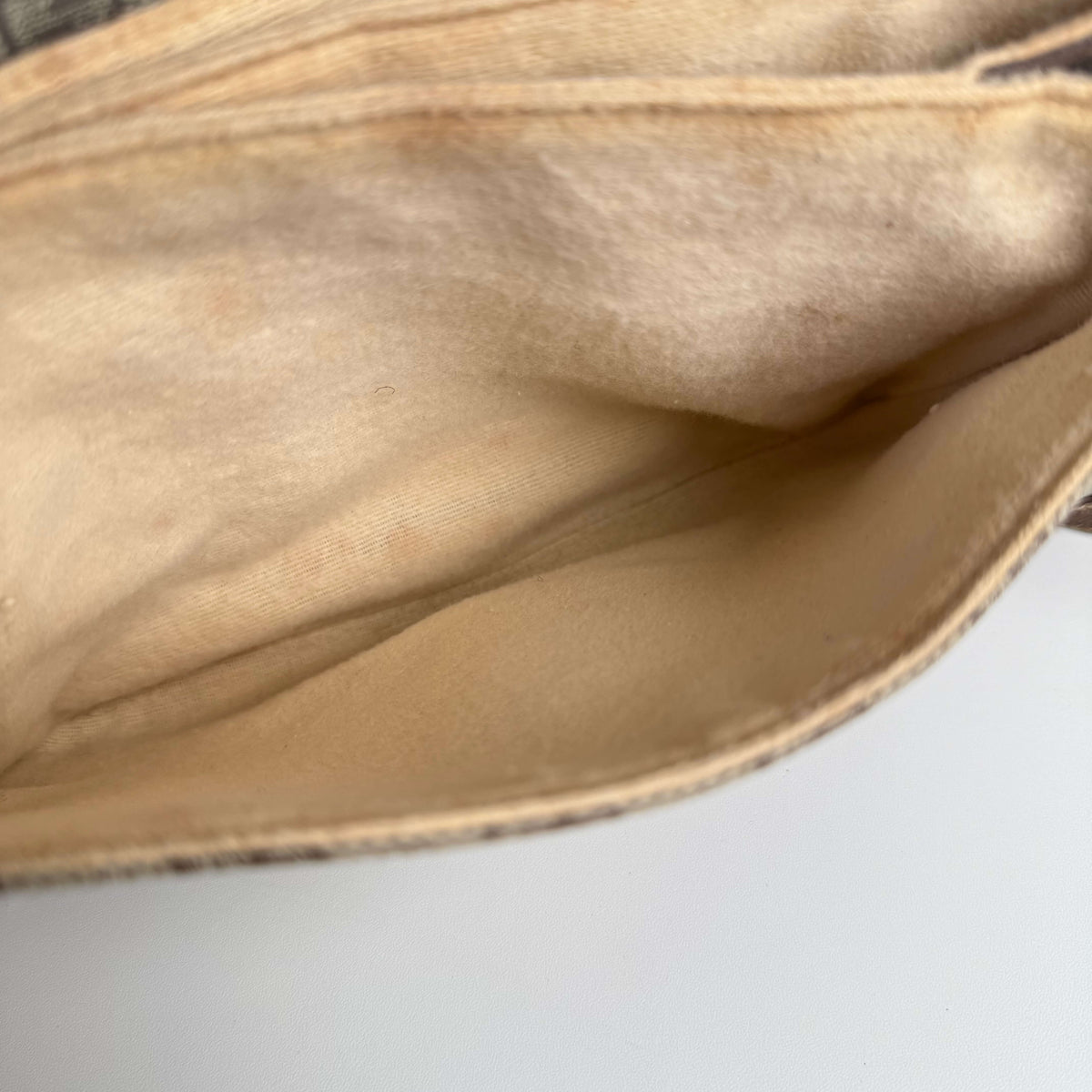 Vintage GG Shoulder Bag