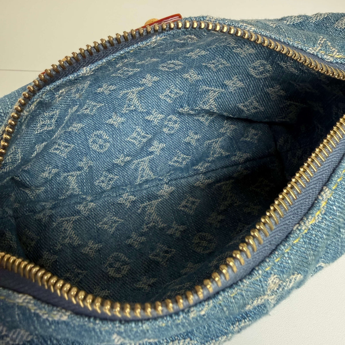 Denim Hills Pochette