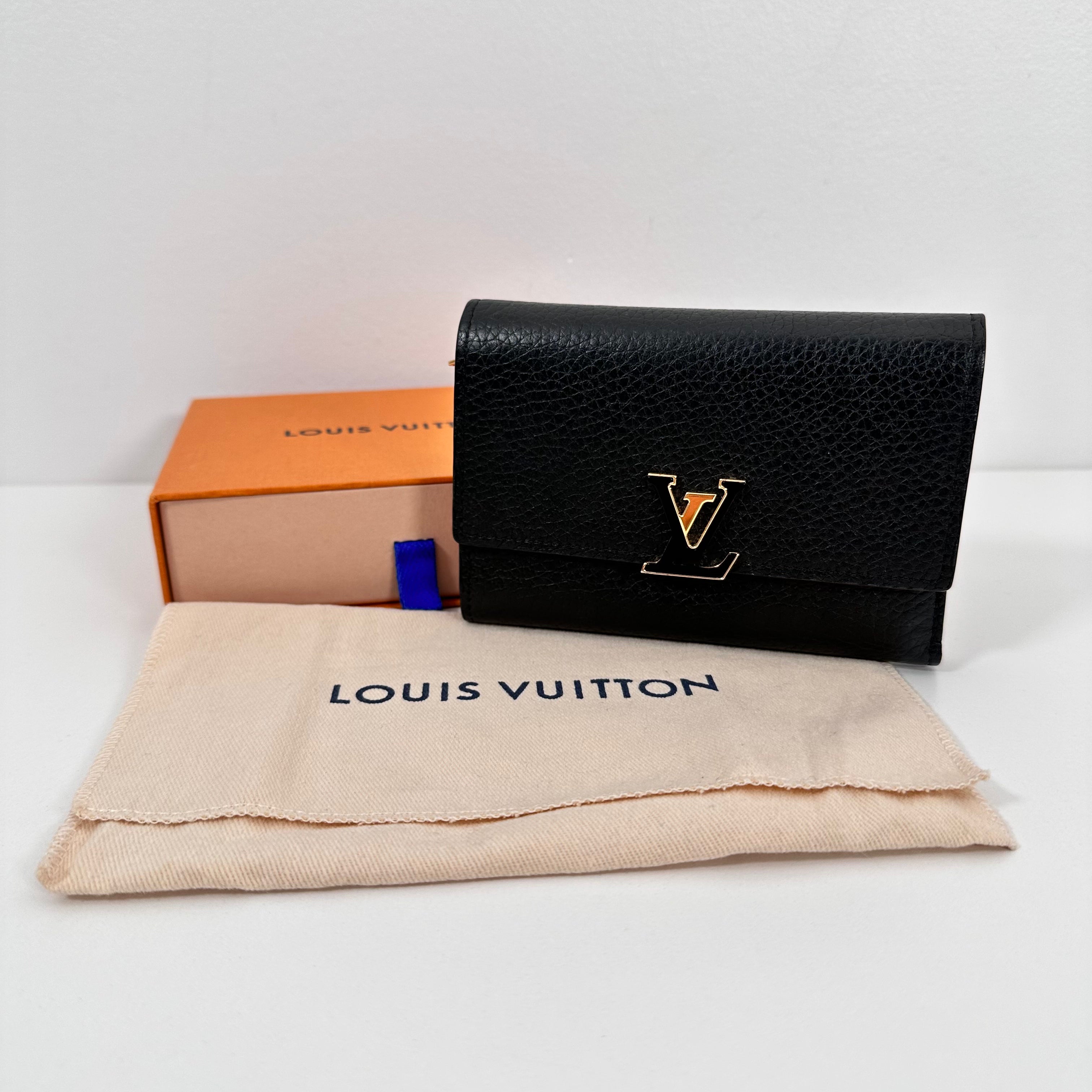 Capucine Compact Wallet