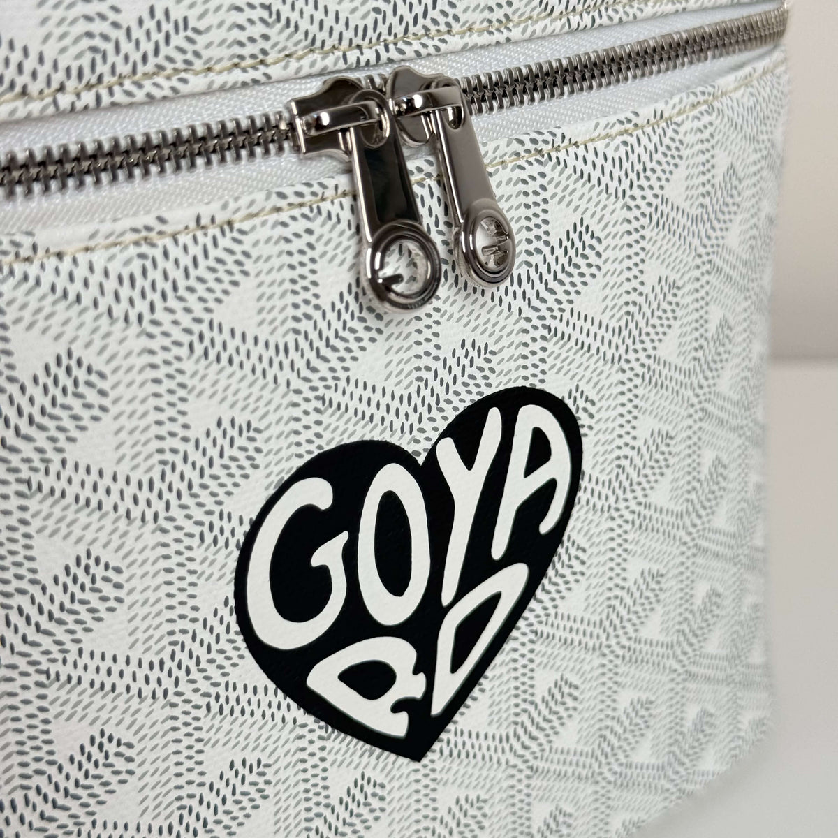Goyardine Muse Vanity Case w/ Strap