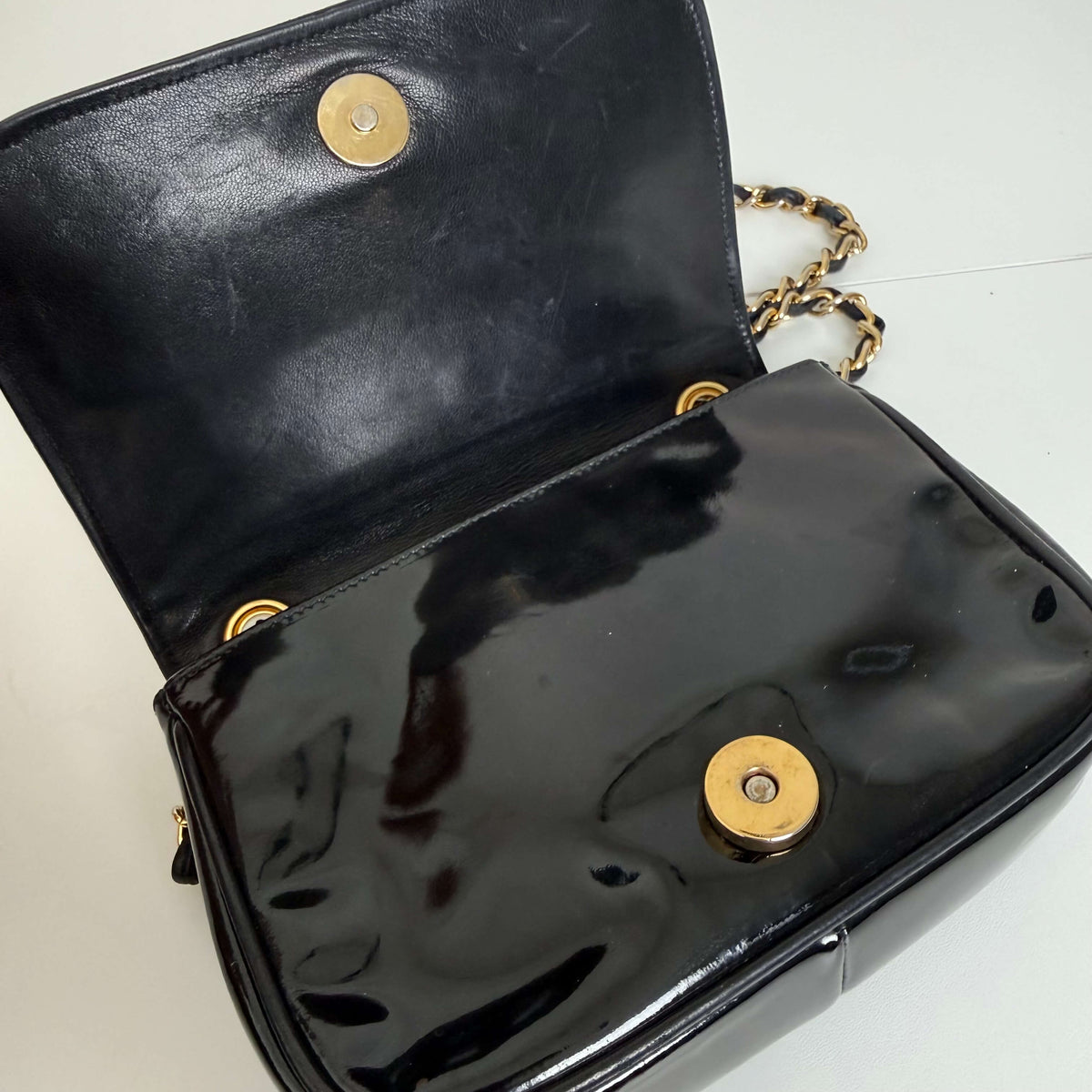 Patent CC Shoulder Bag