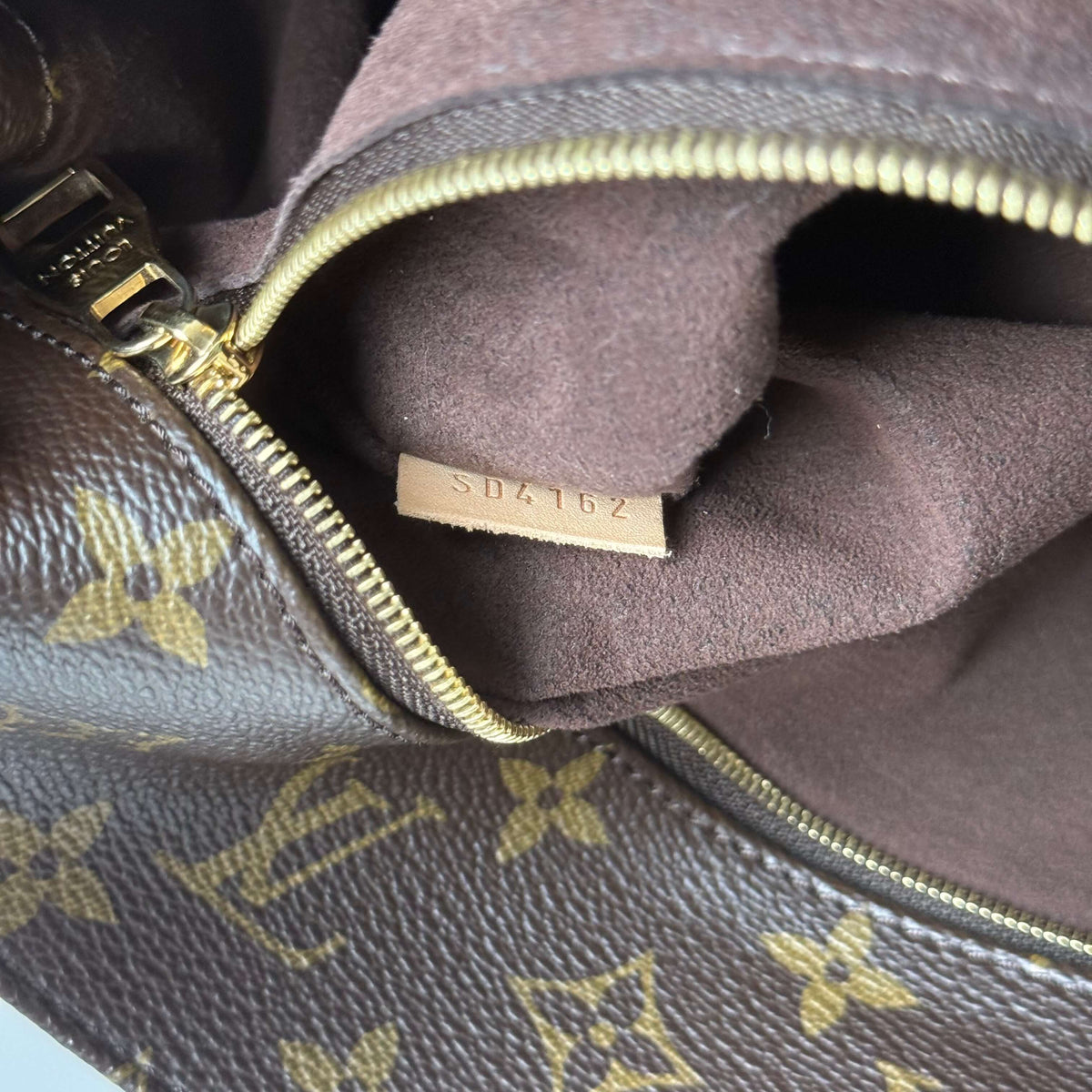 Metis Hobo Bag