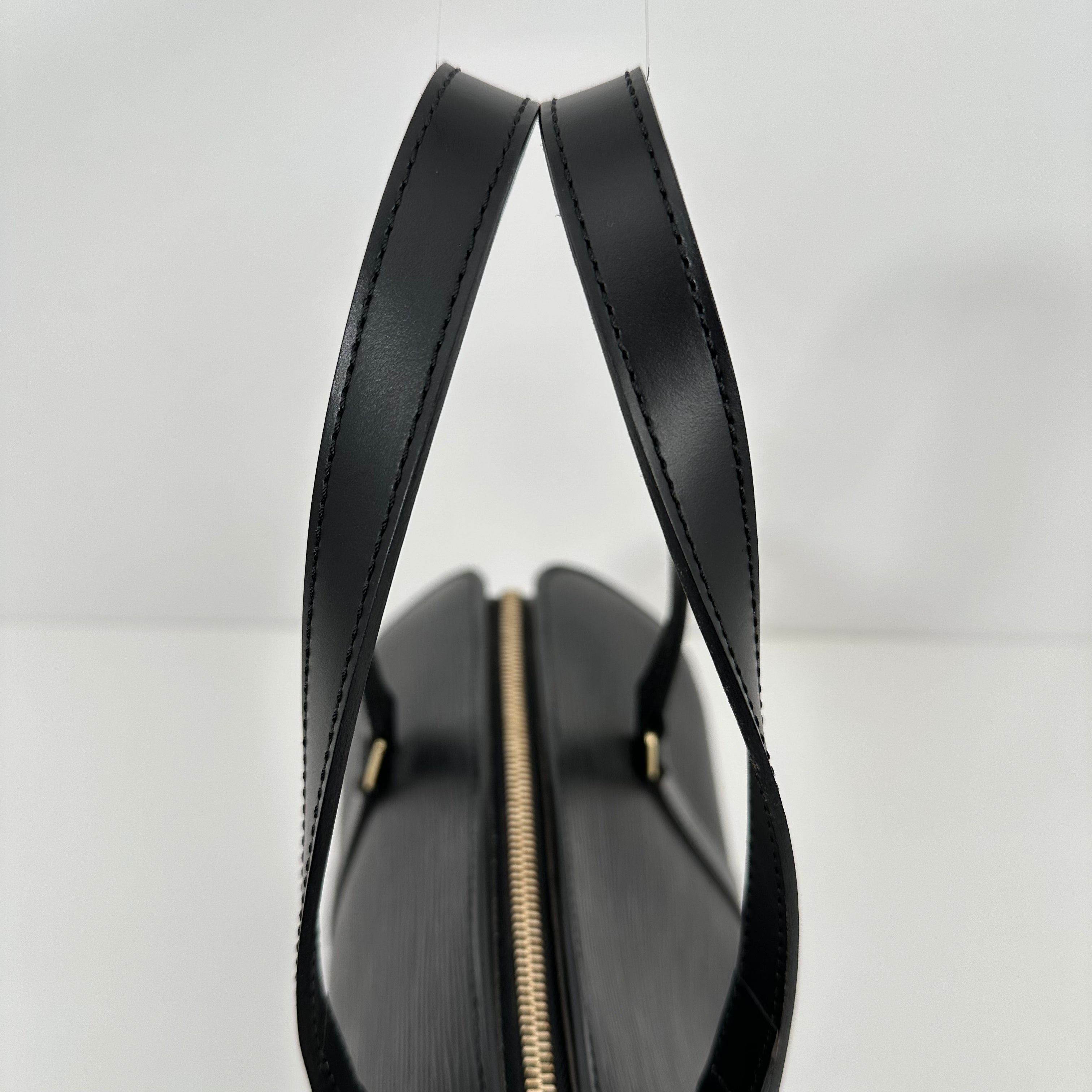 Black Epi Soufflot w/ Pouch