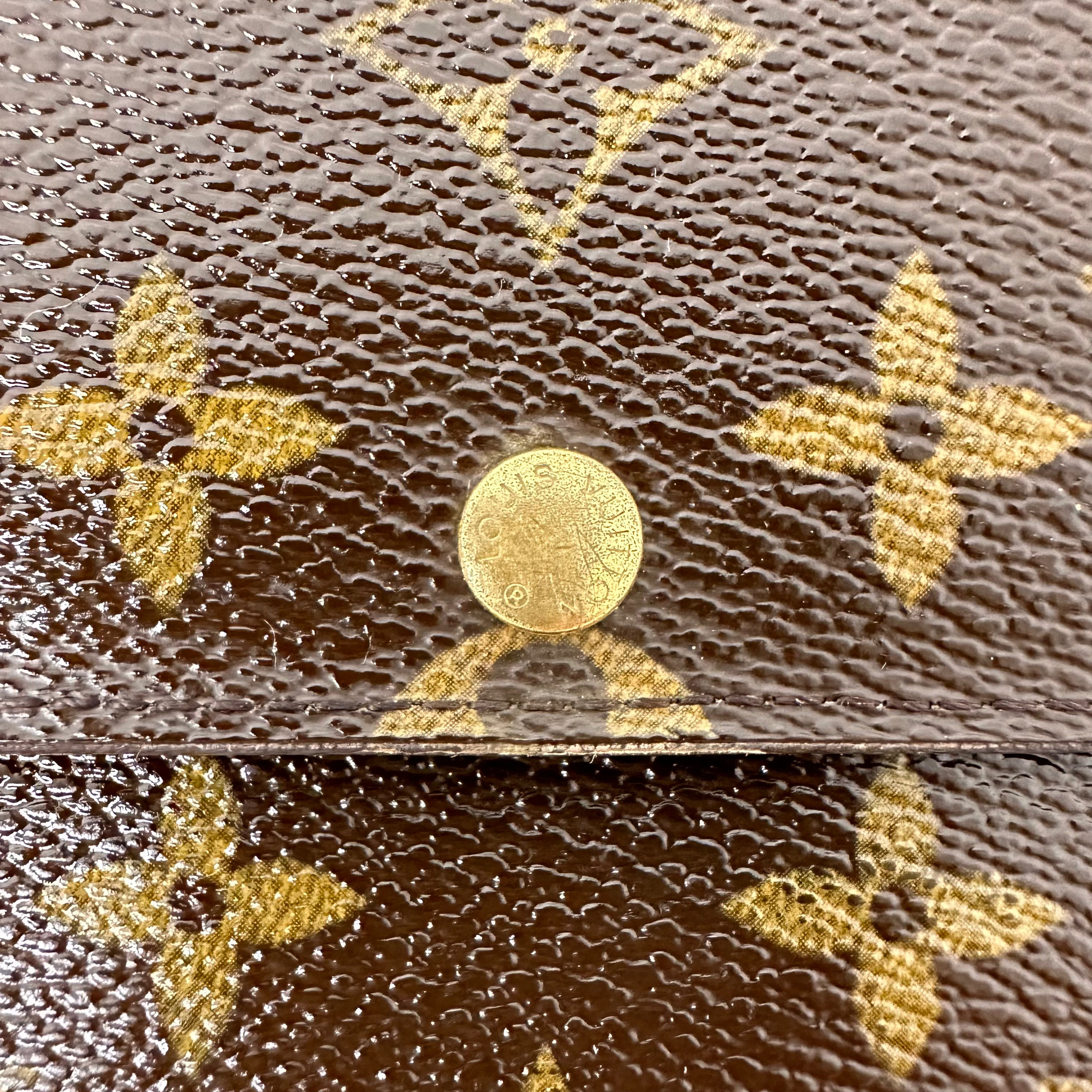 Sarah Wallet with Gold Chain