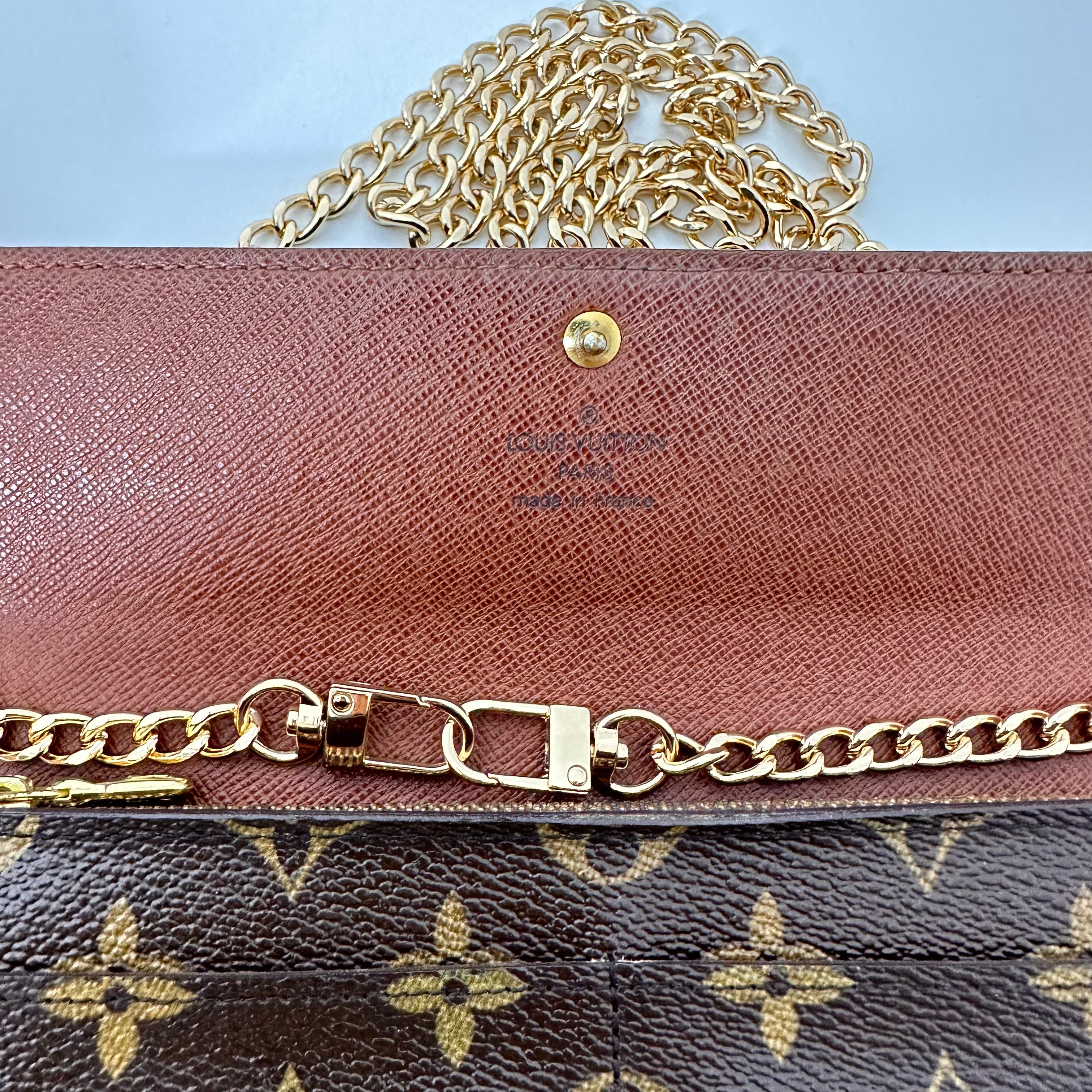Sarah Wallet with Gold Chain