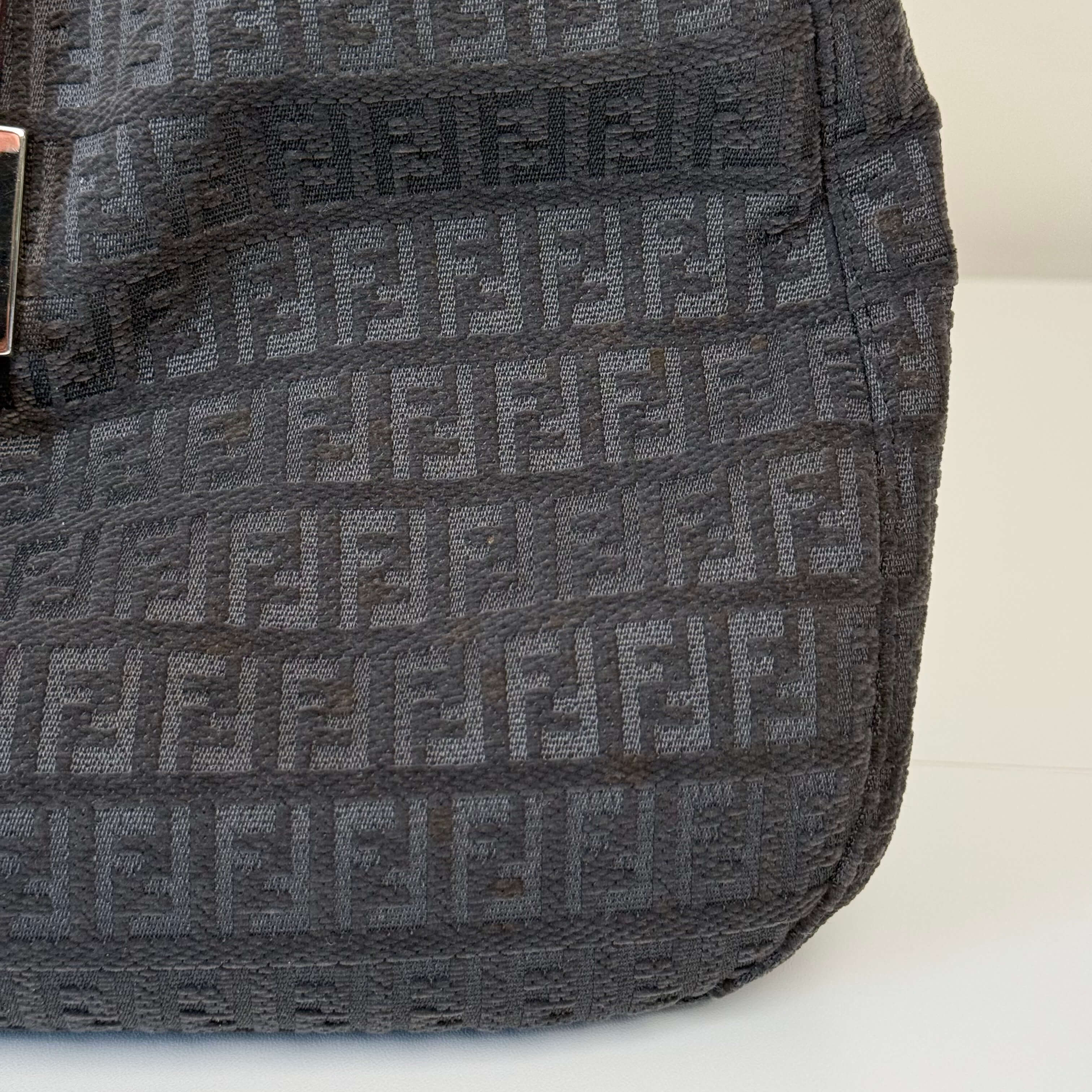 Fendi Hobo Baguette