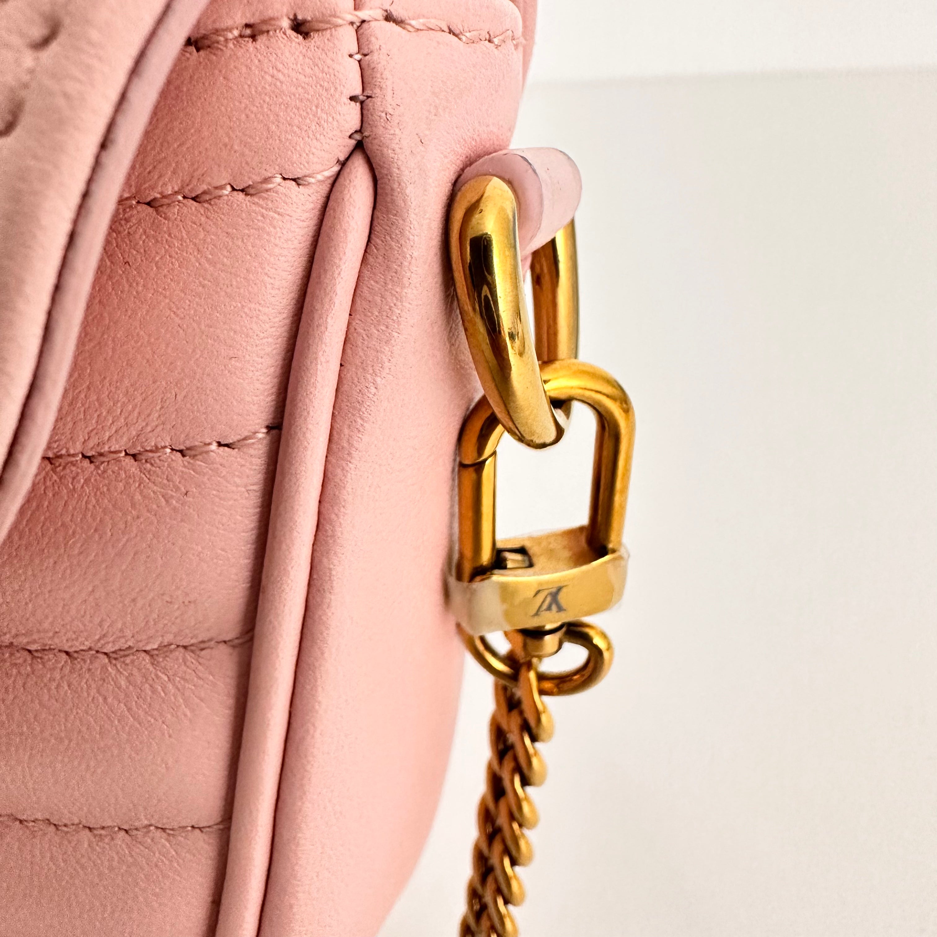 New Wave Multi-Pochette