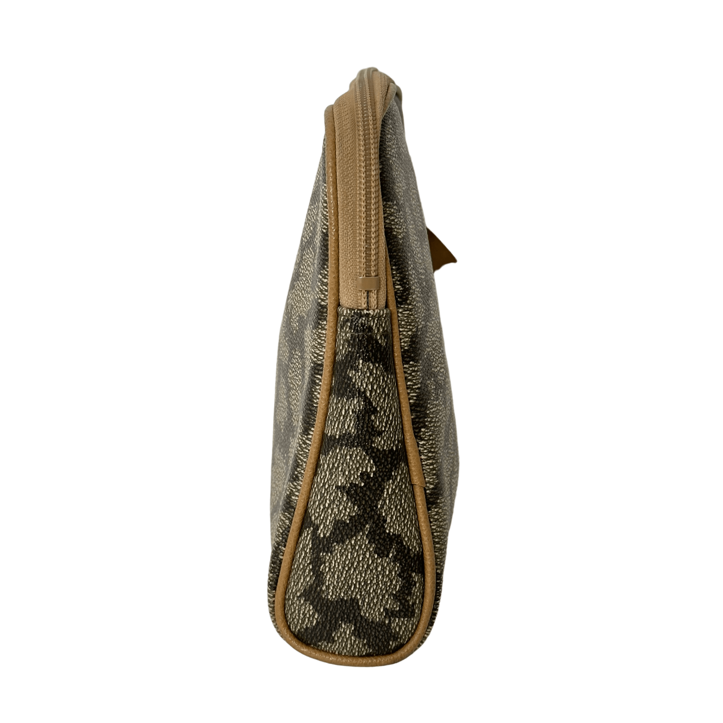 Giraffe Pouch