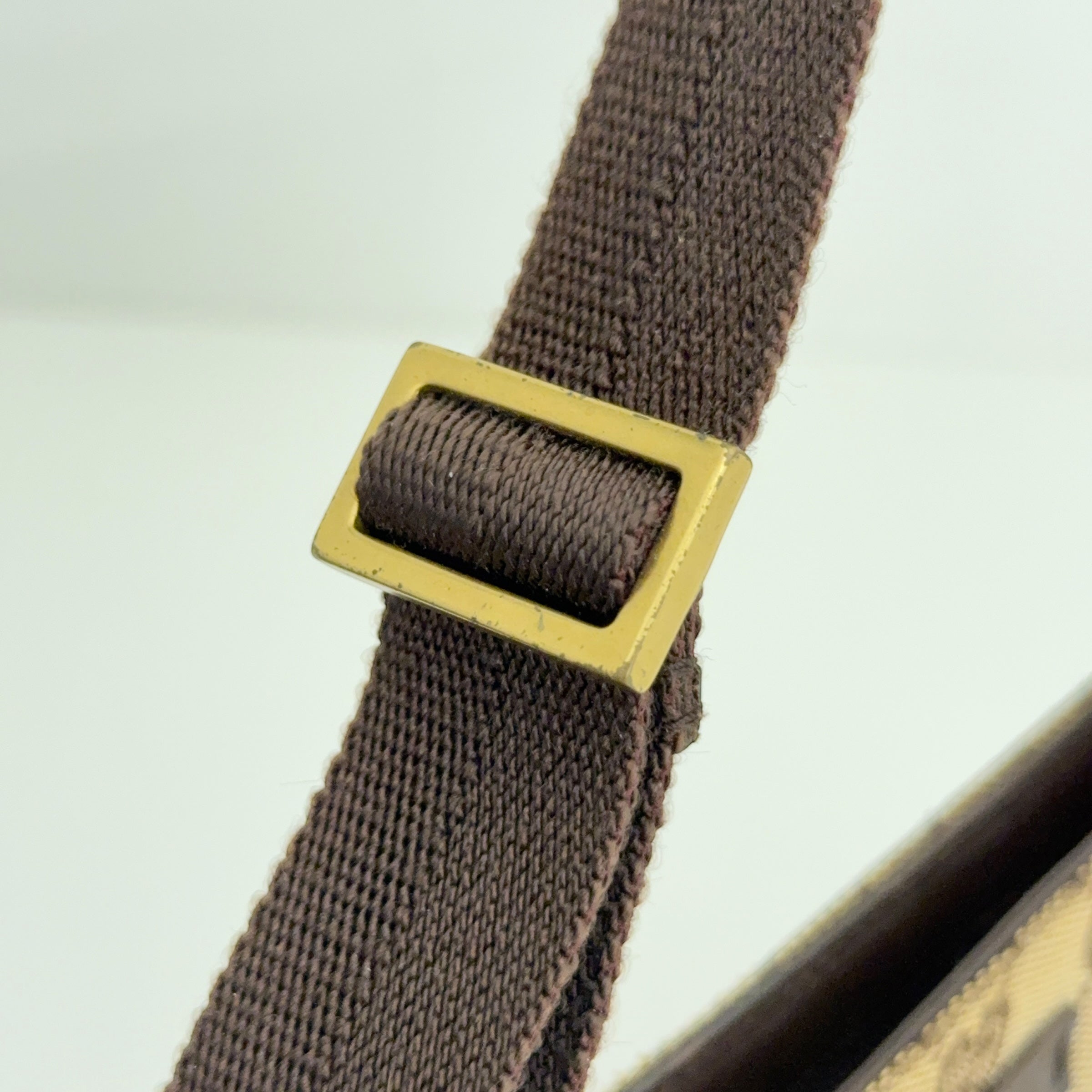 GG Web Pochette