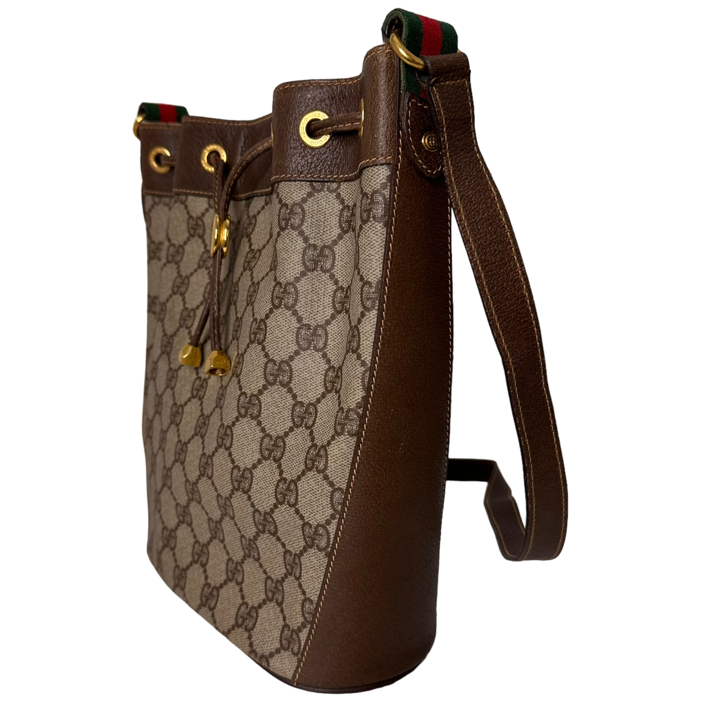 GG Supreme Bucket Bag