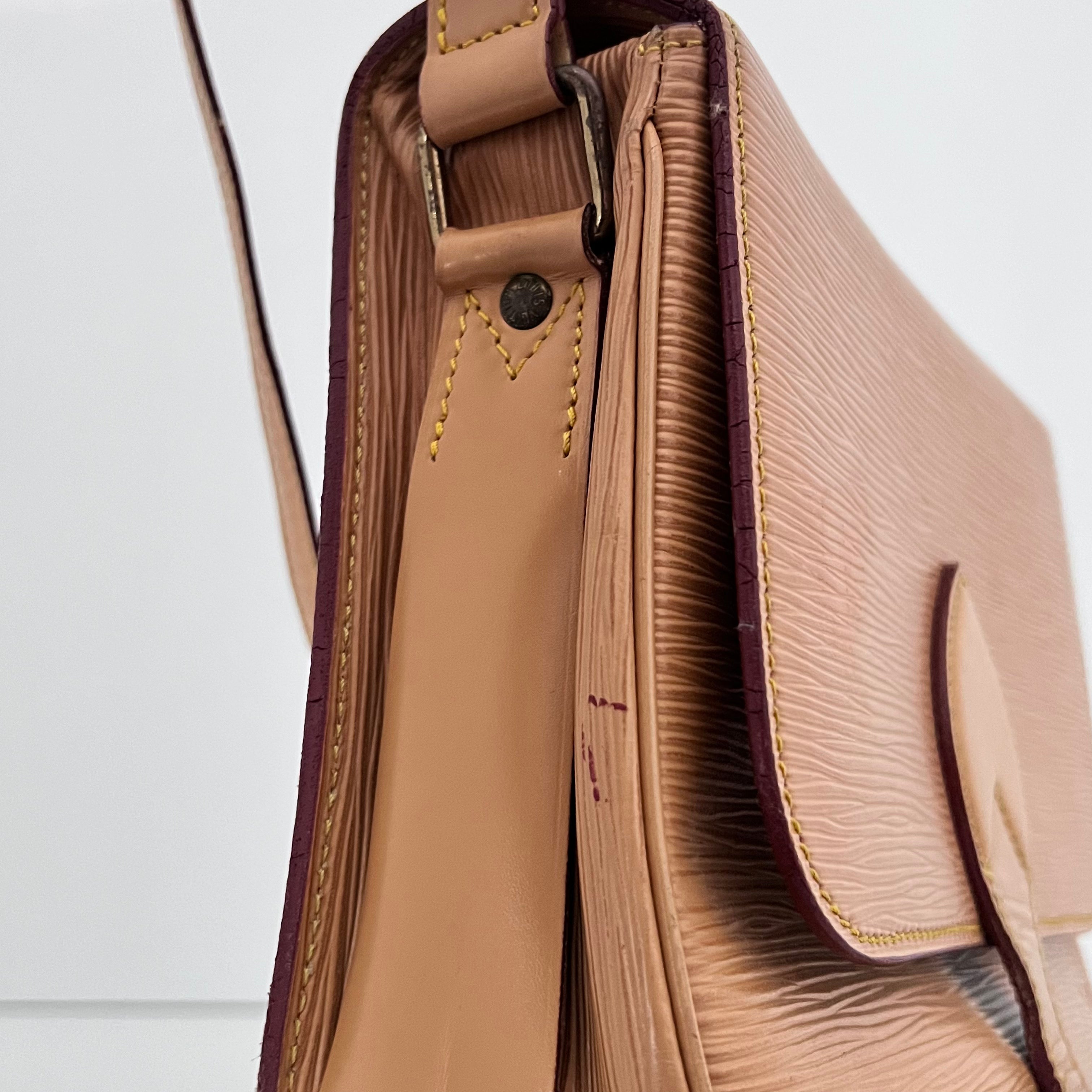Winnipeg Beige Cartouchiere Crossbody