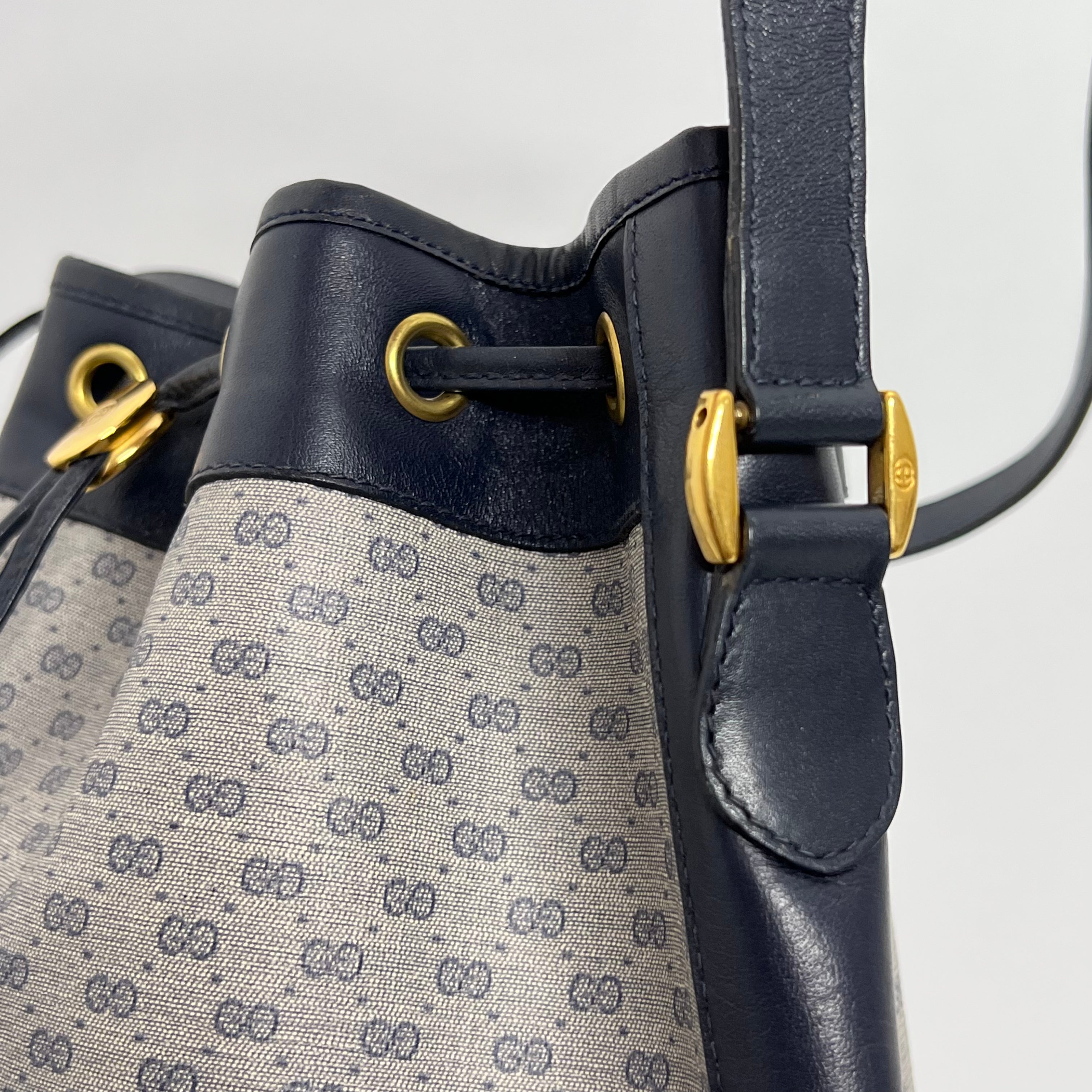 Navy GG Supreme Bucket Bag