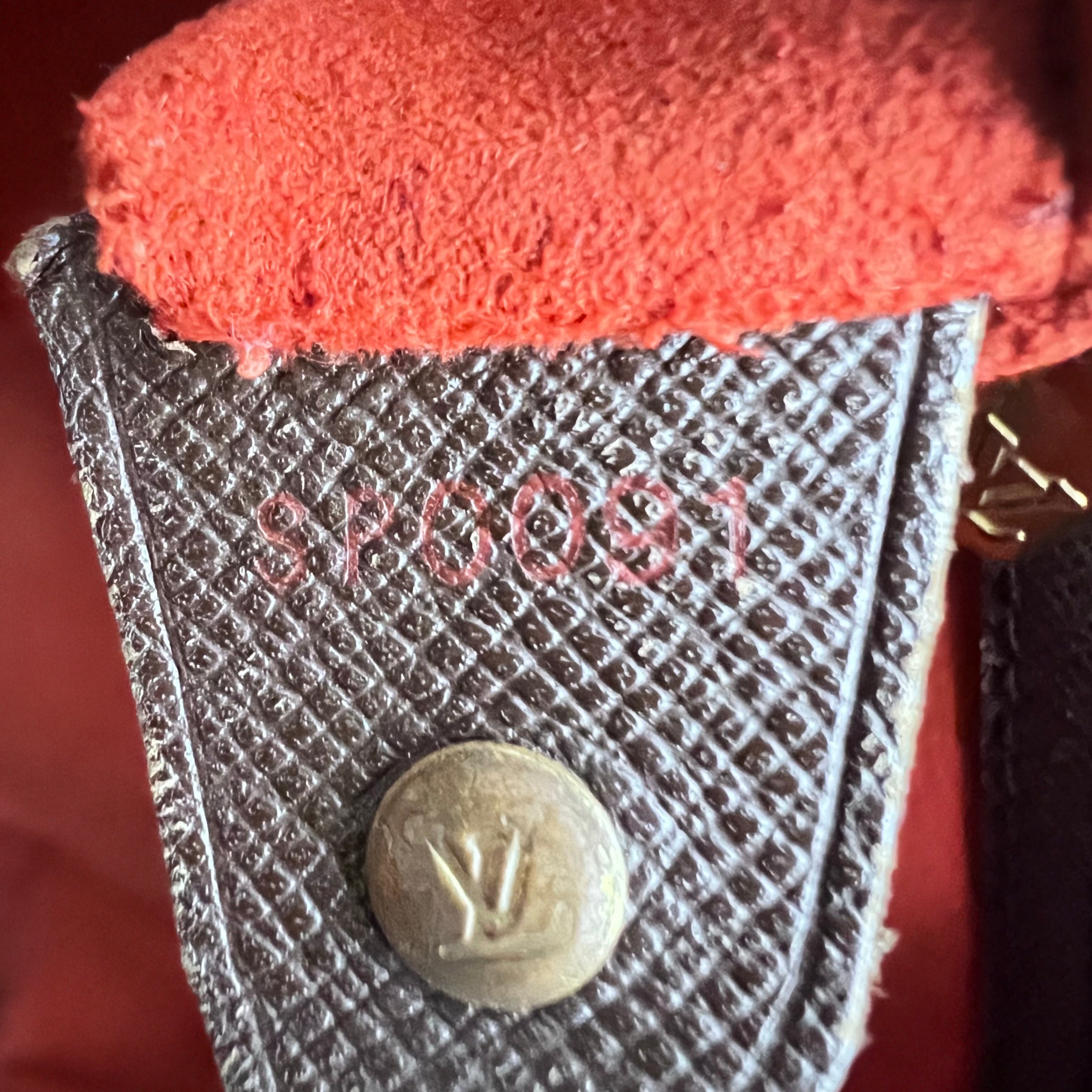 Damier Ebene Marais Bucket Bag