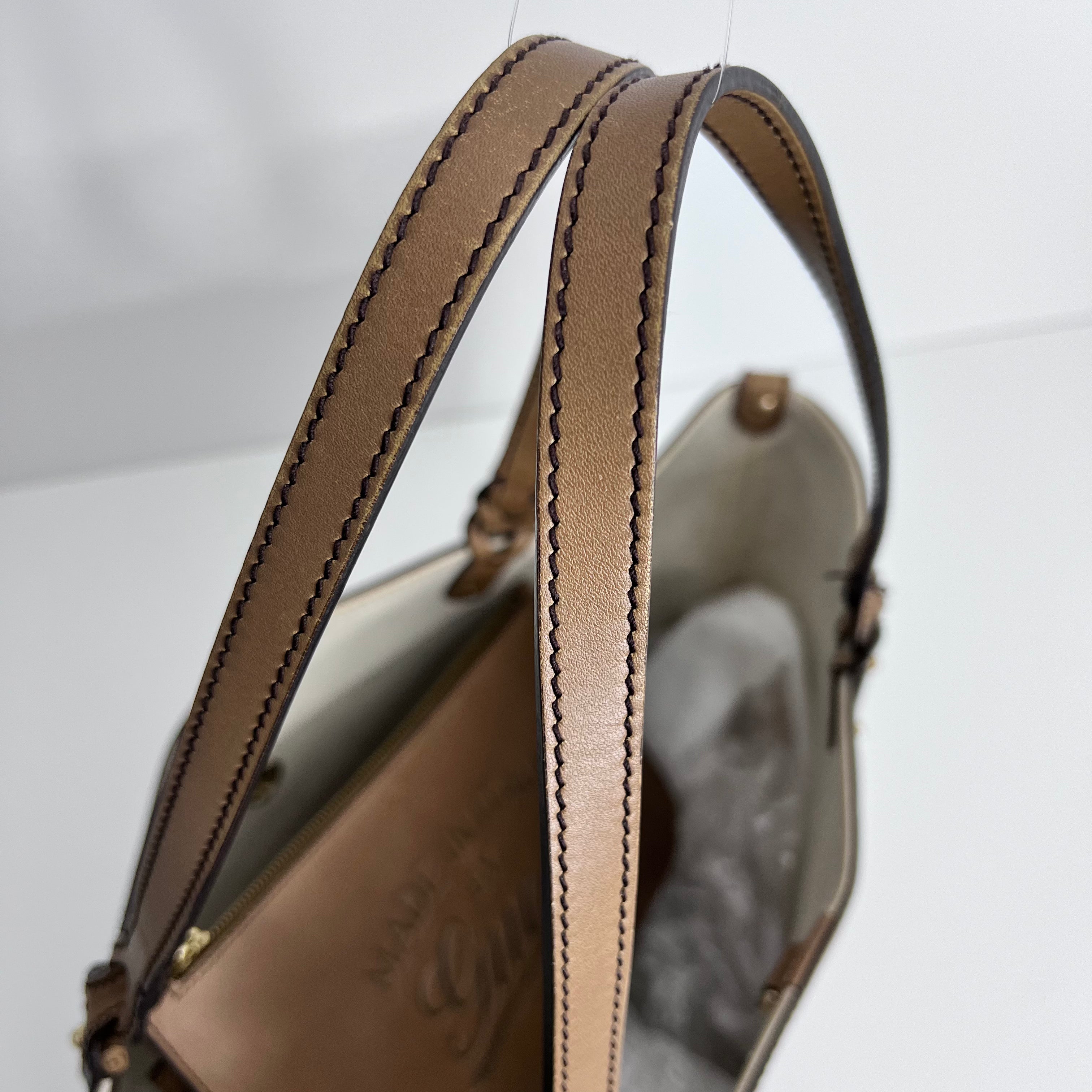 GG Brown Leather Tote w/ Pouch