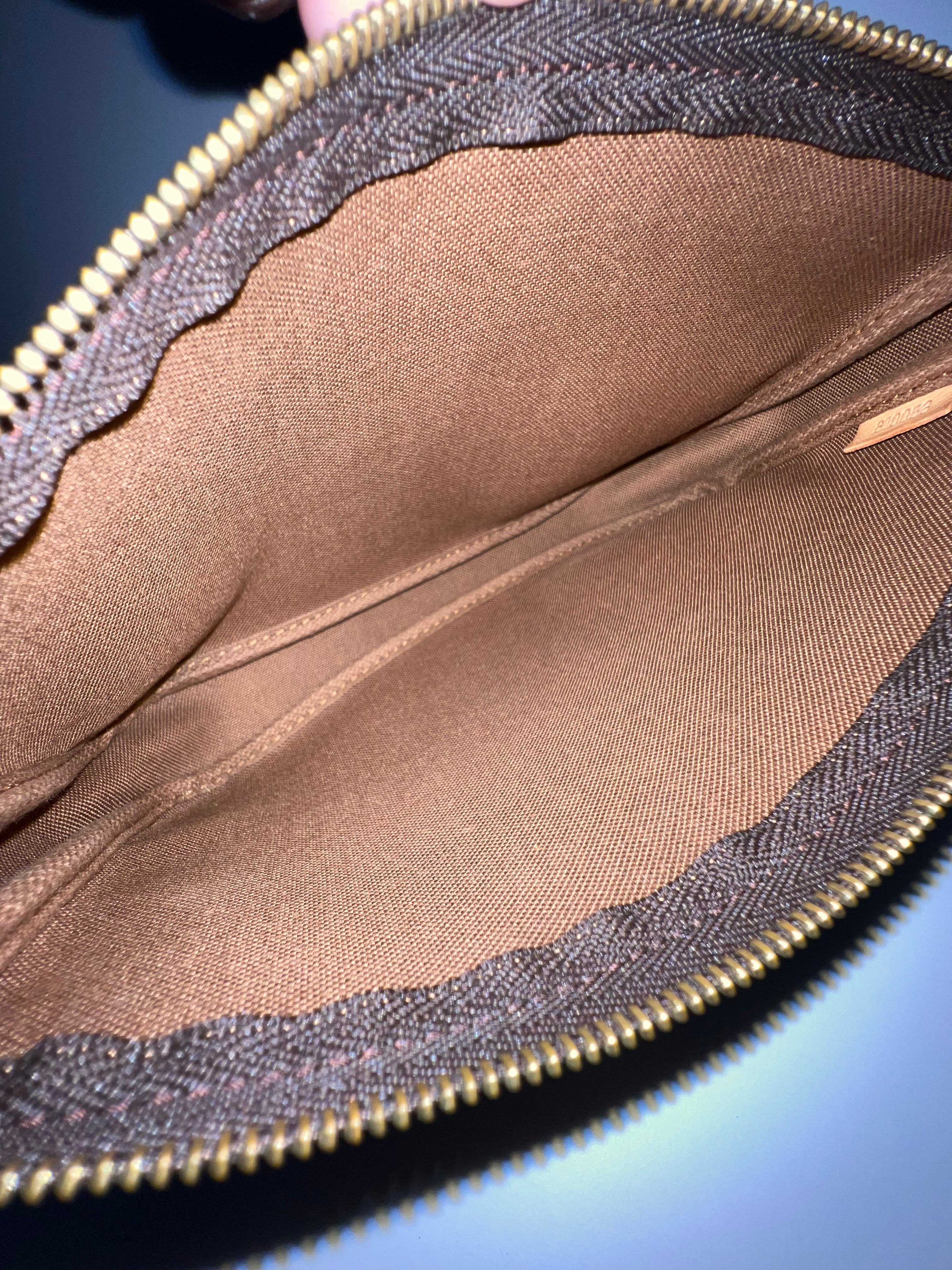 Pochette Accessories