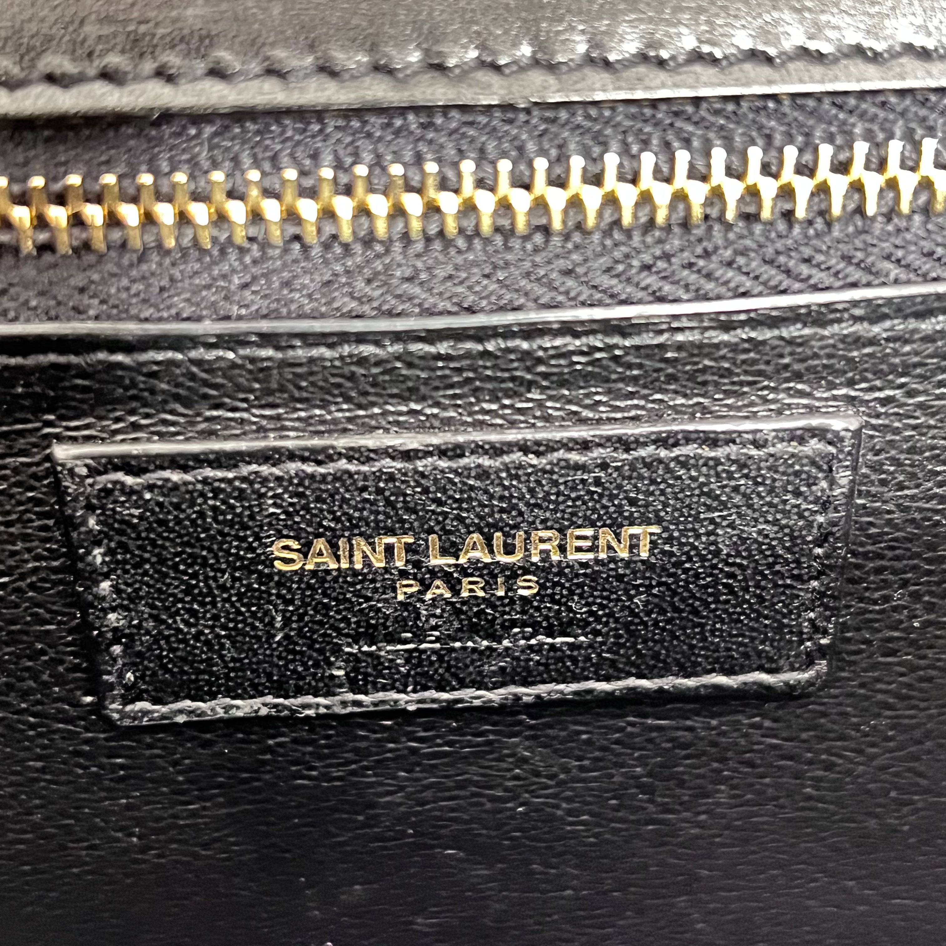 Medium Domino Shoulder Bag