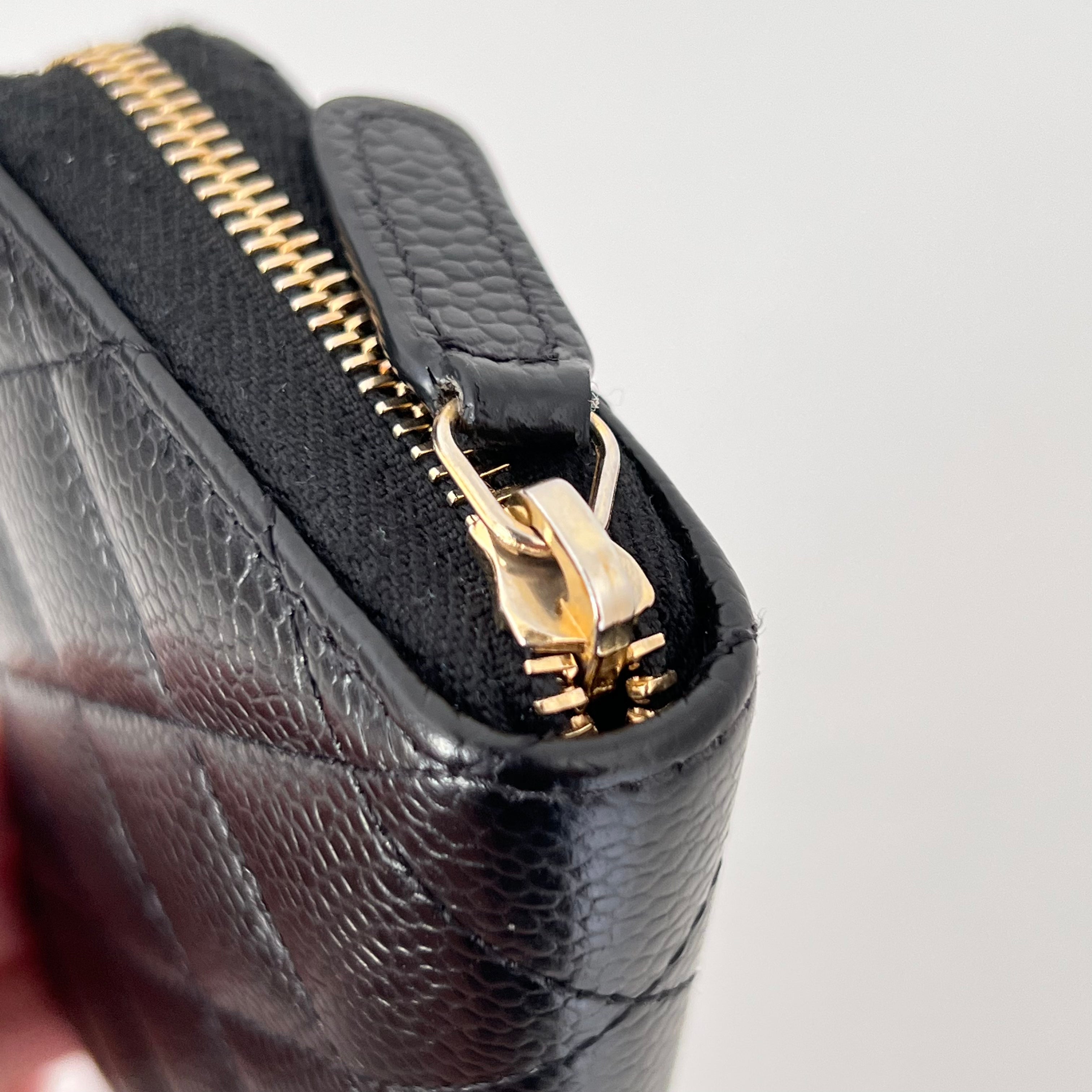 Caviar Leather Card & Coin Zipper Wallet