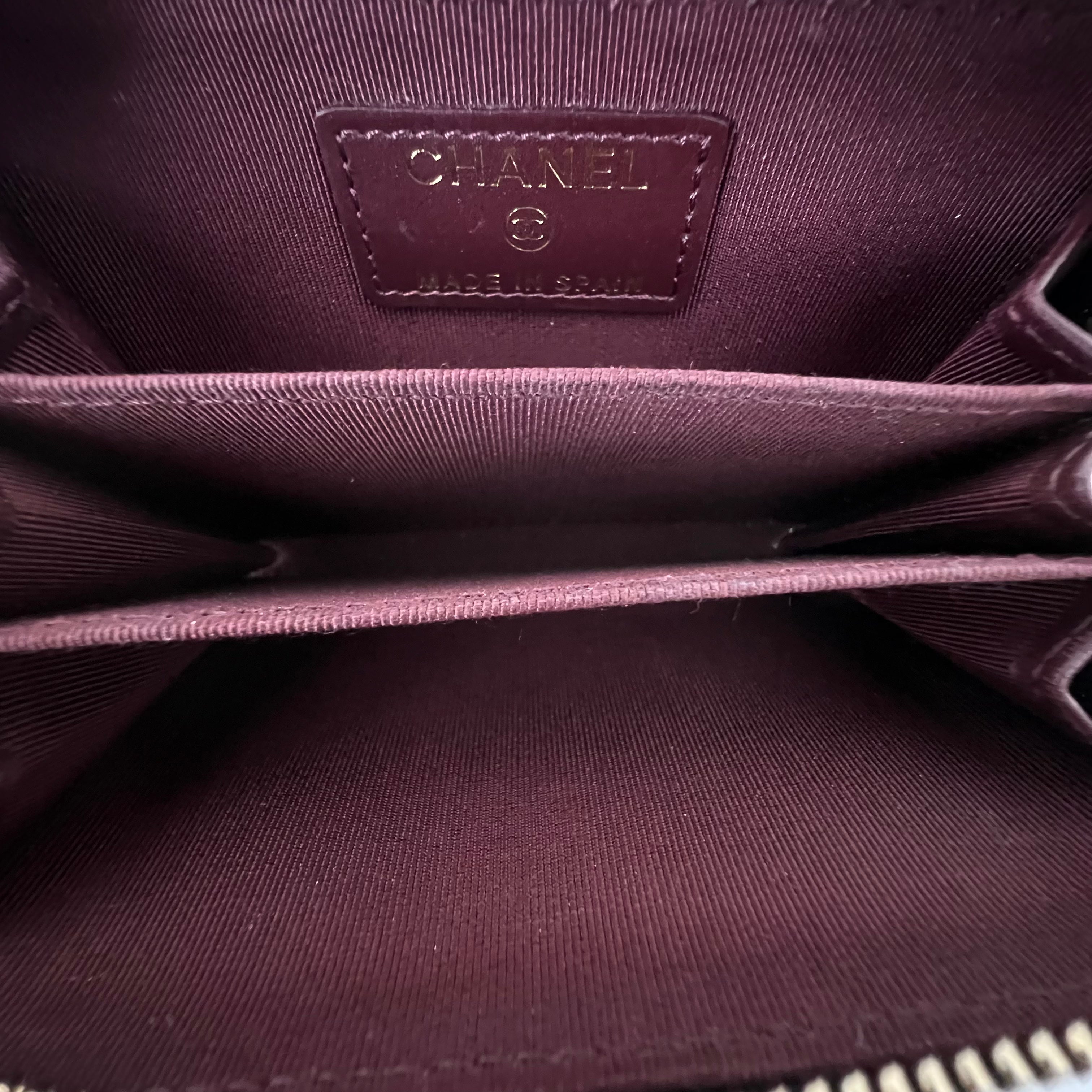 Caviar Leather Card & Coin Zipper Wallet