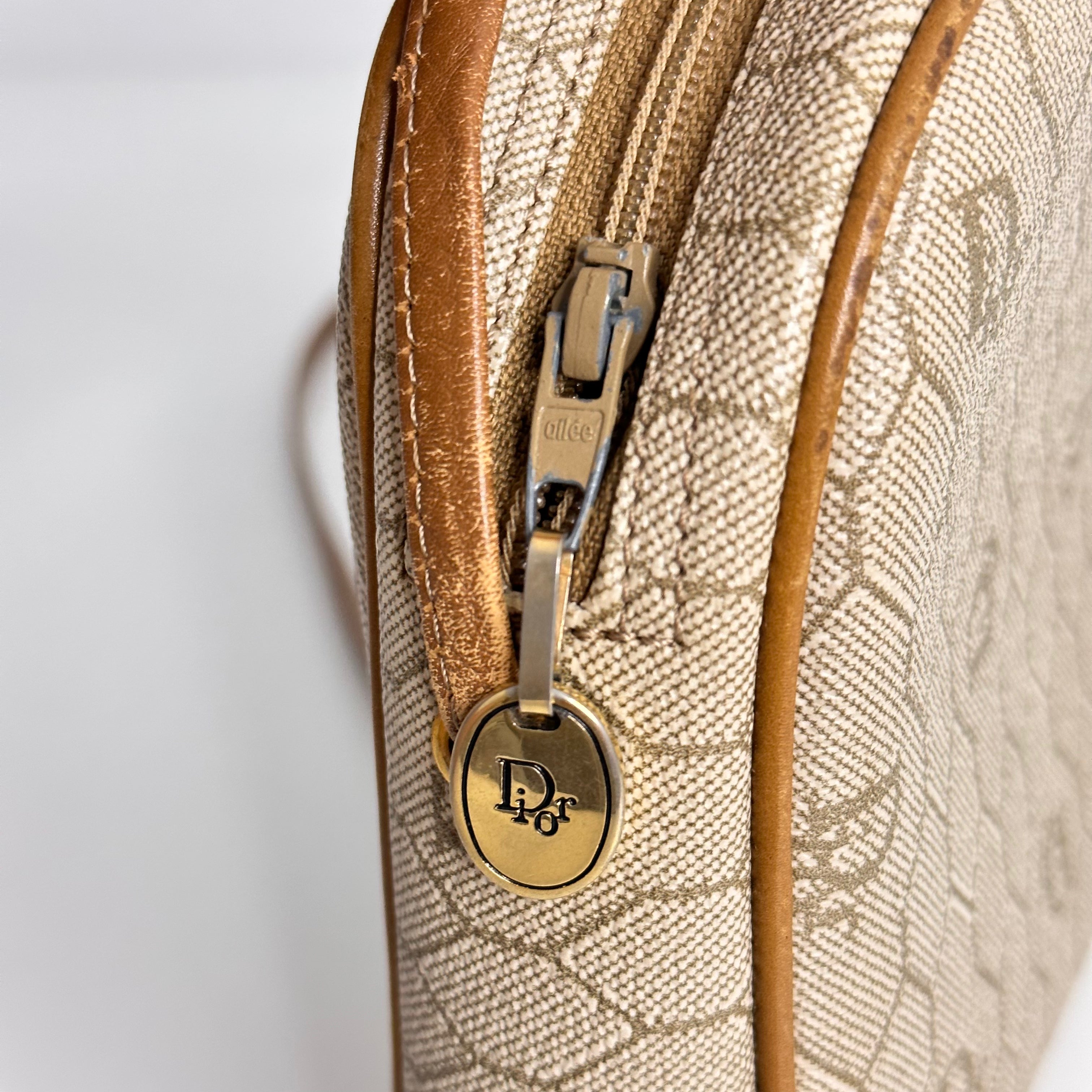 Honeycomb Crossbody